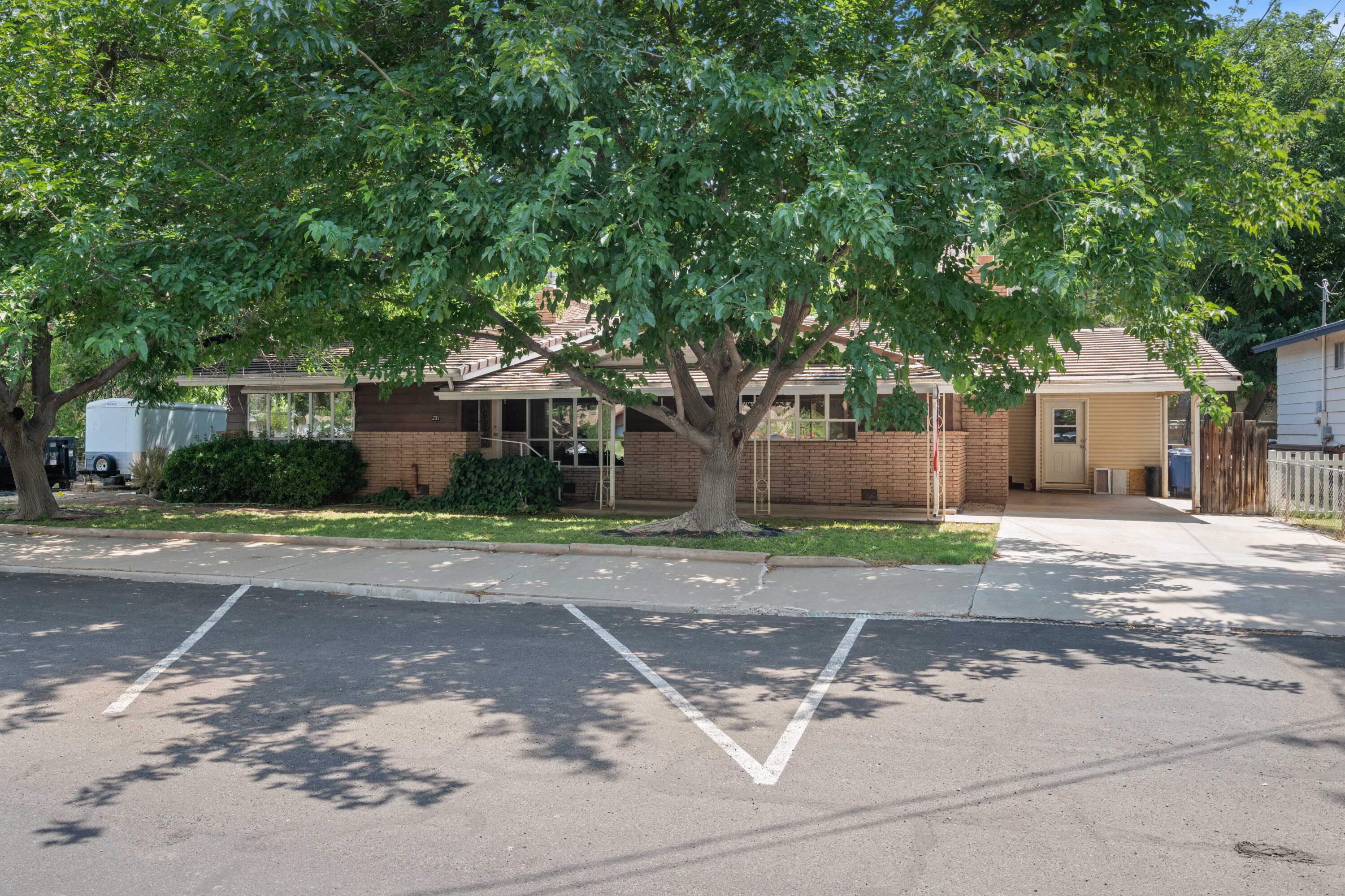 HURRICANE TOWNSITE - Residential