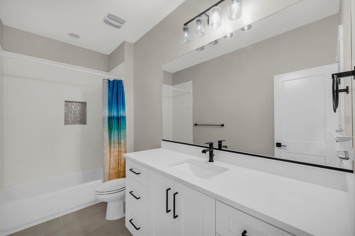 CRIMSON FIELDS - Residential