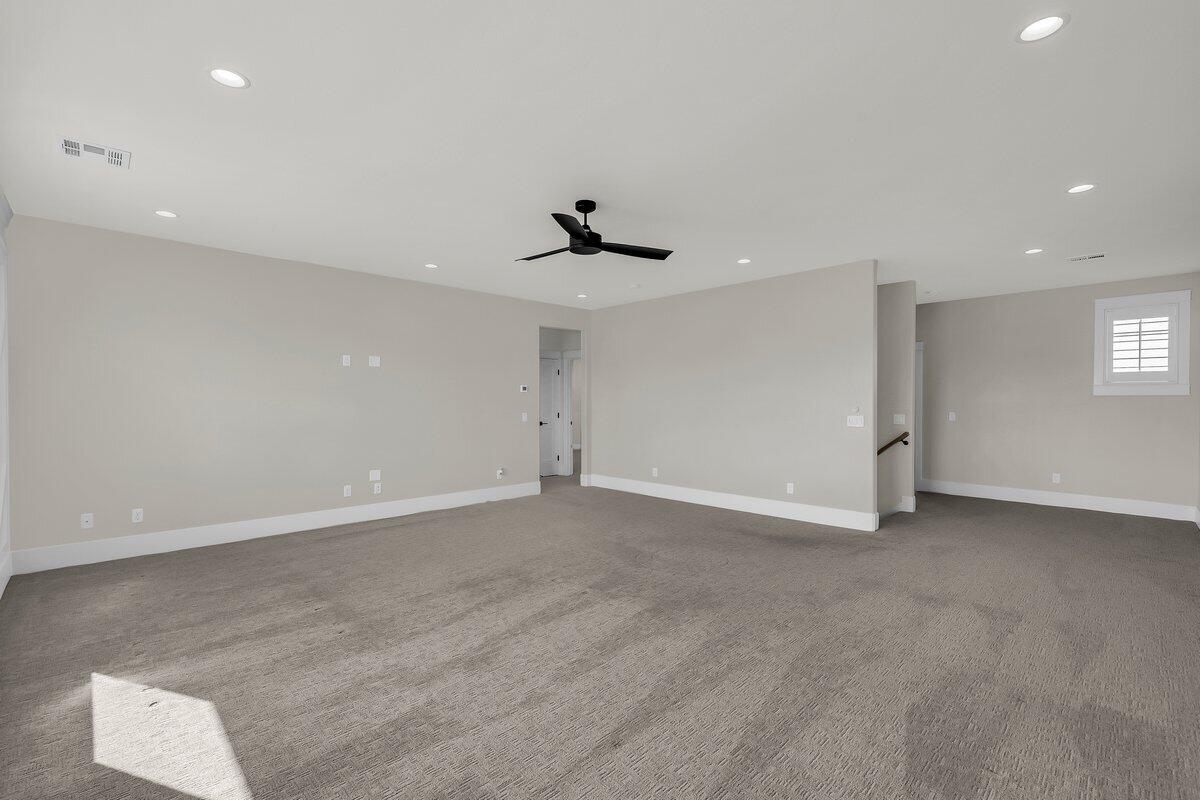 CRIMSON FIELDS - Residential