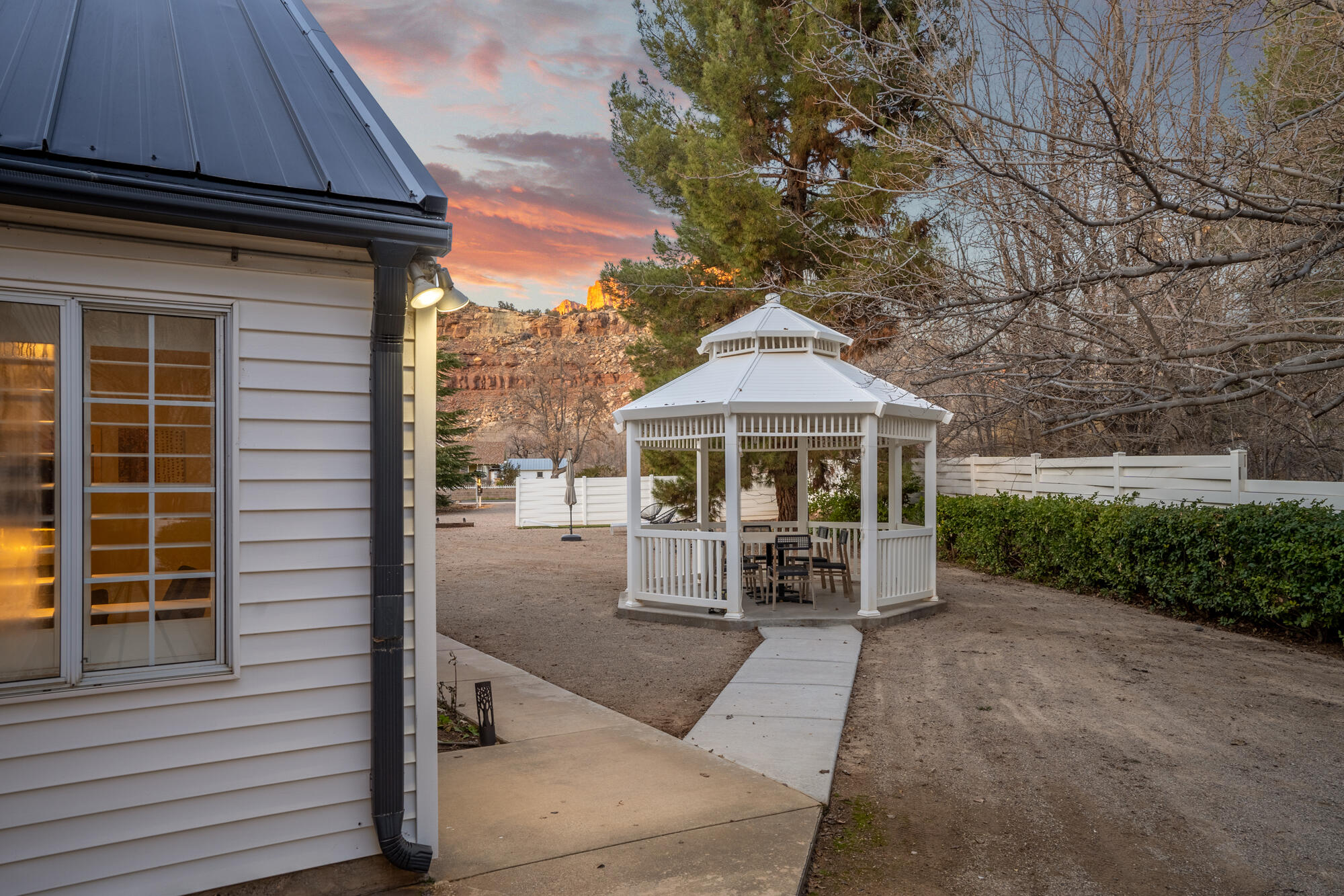 ROCKVILLE TOWNSITE - Residential