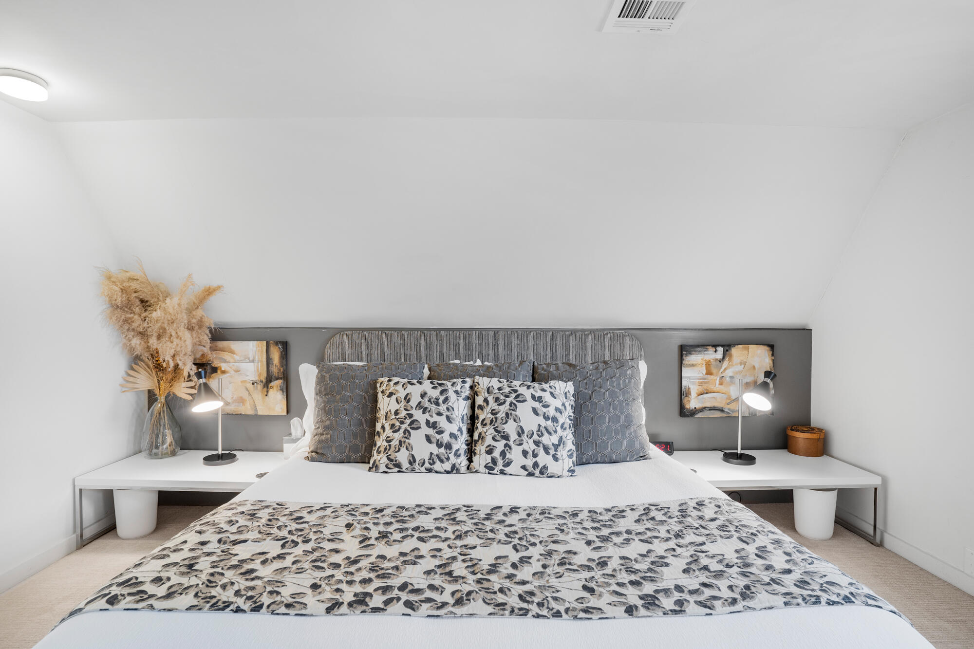 ROCKVILLE TOWNSITE - Residential