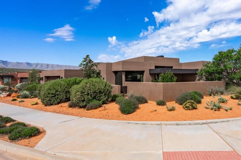 Tiny photo for 438 S Kwavasa DR, Ivins, UT 84738 (MLS # 26-276762)