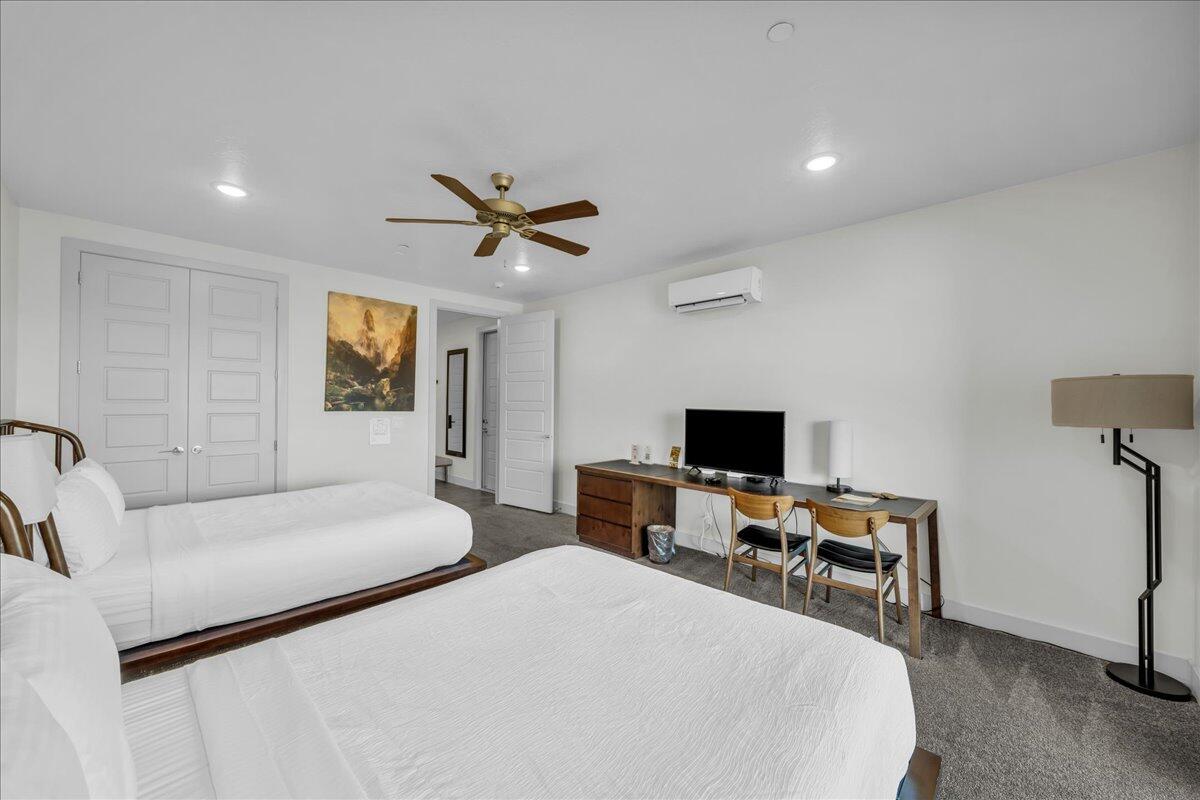 VILLAS AT SAND HOLLOW - Residential