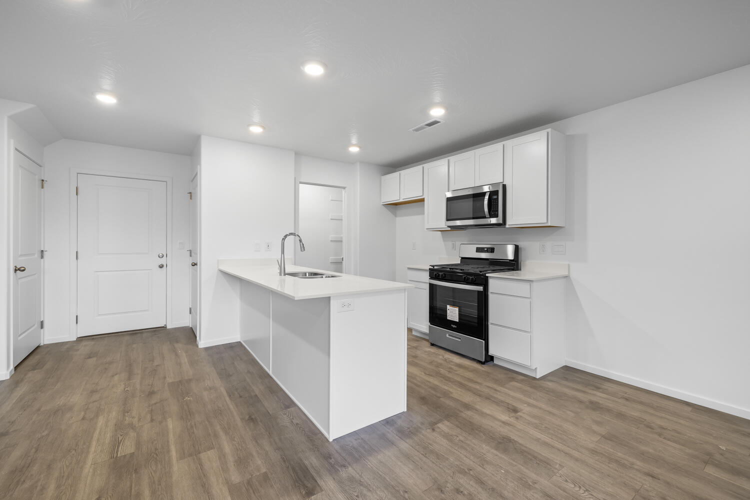 LAVENDER CANYON AT LONG VALLEY - Residential