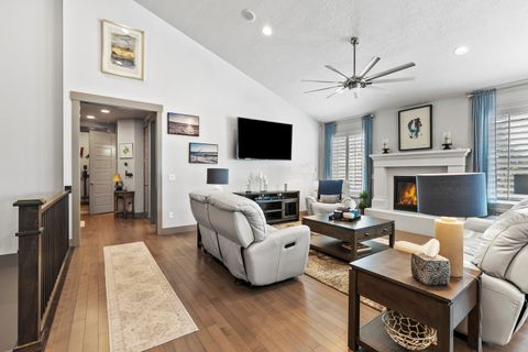 Tiny photo for 2167 W Amber Blossom Way, South Jordan, UT 84095 (MLS # 25-265622)