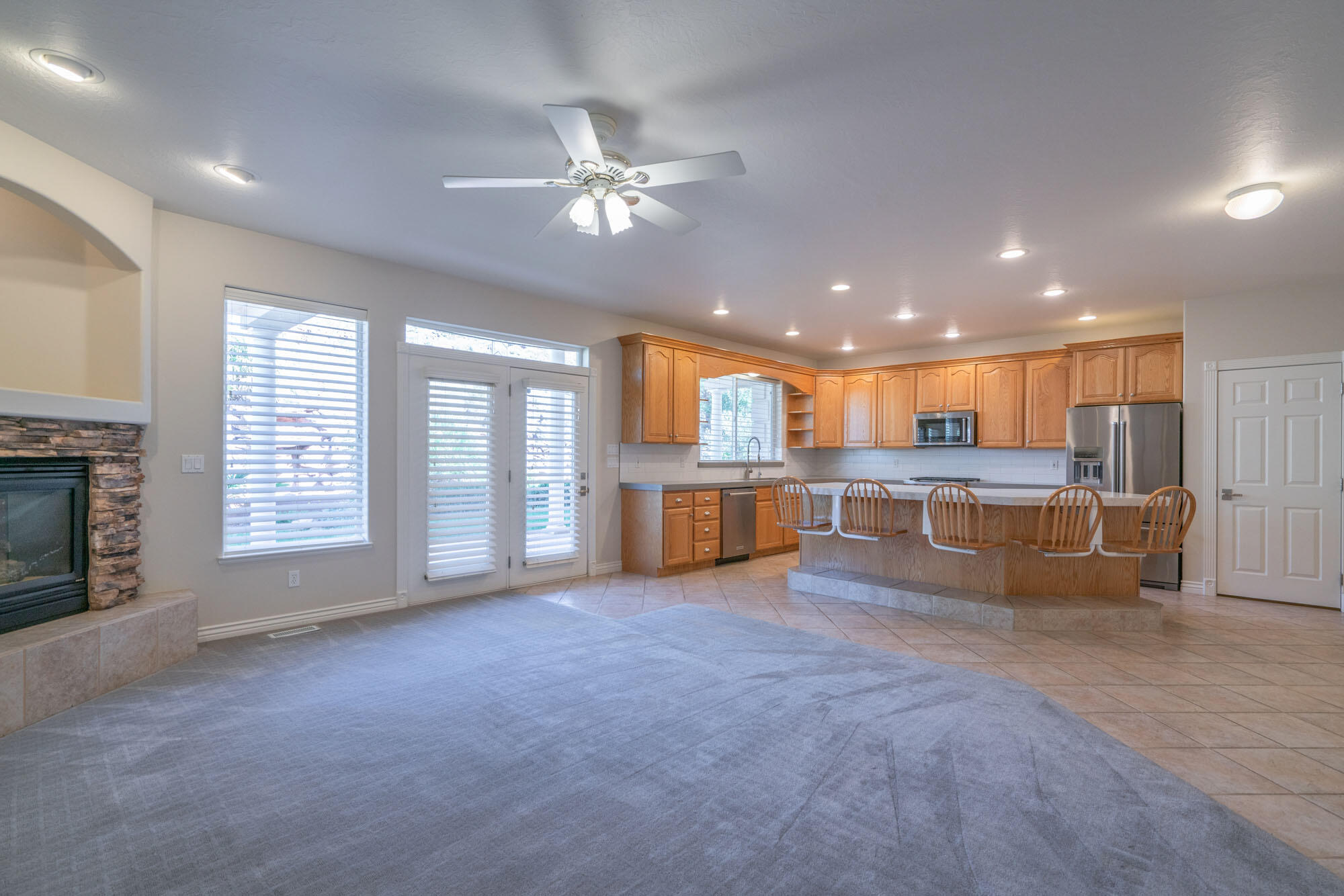 SHADOW MOUNTAIN - Residential
