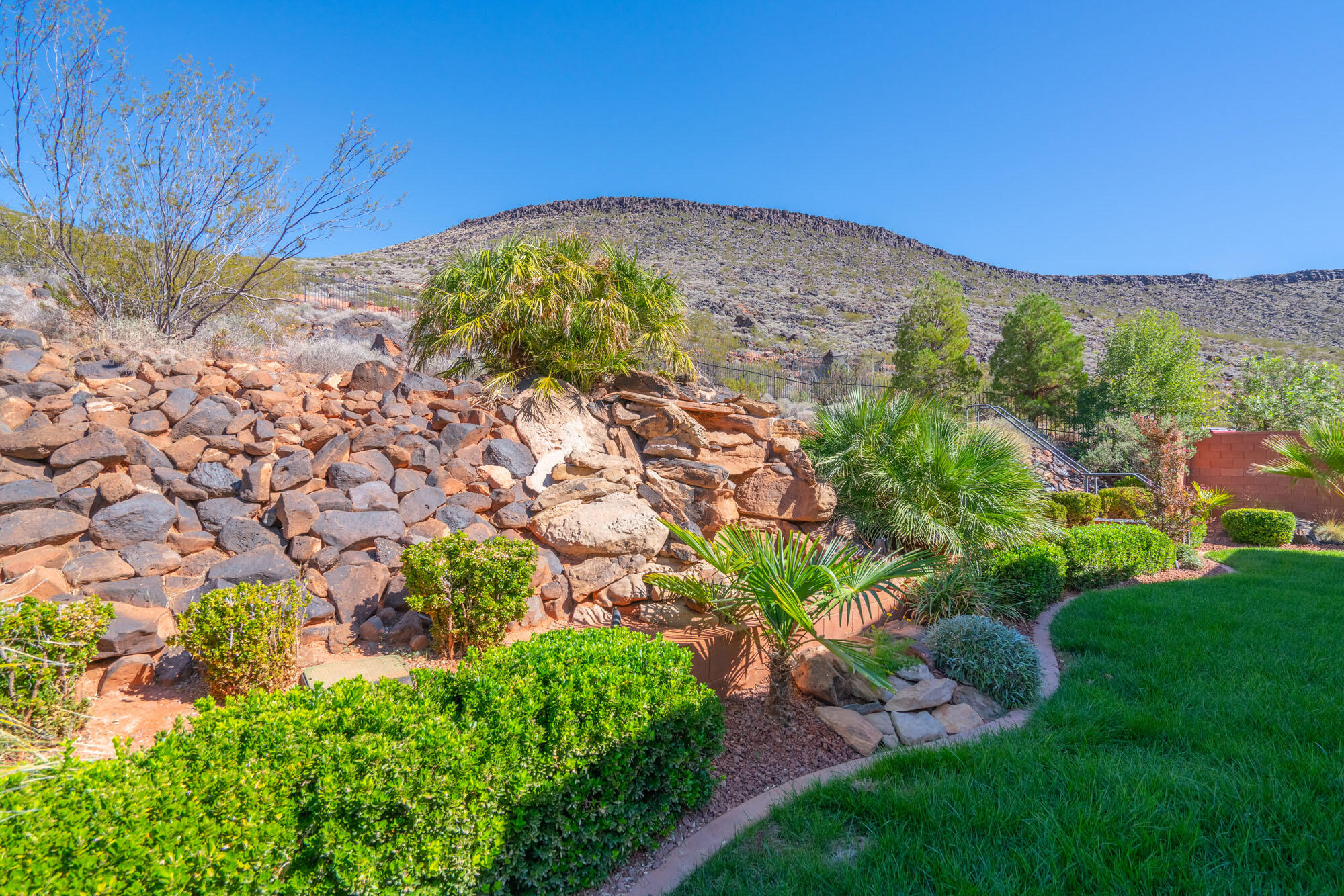 SHADOW MOUNTAIN - Residential