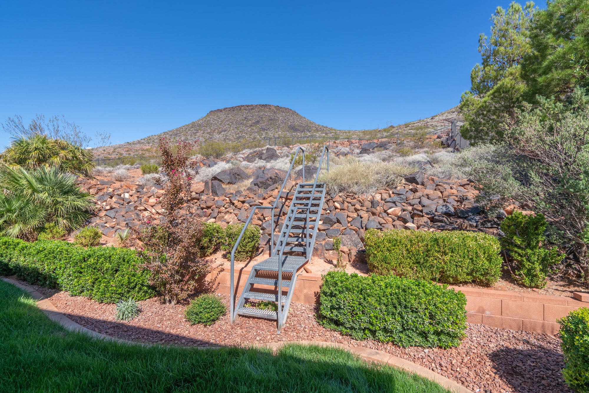 SHADOW MOUNTAIN - Residential