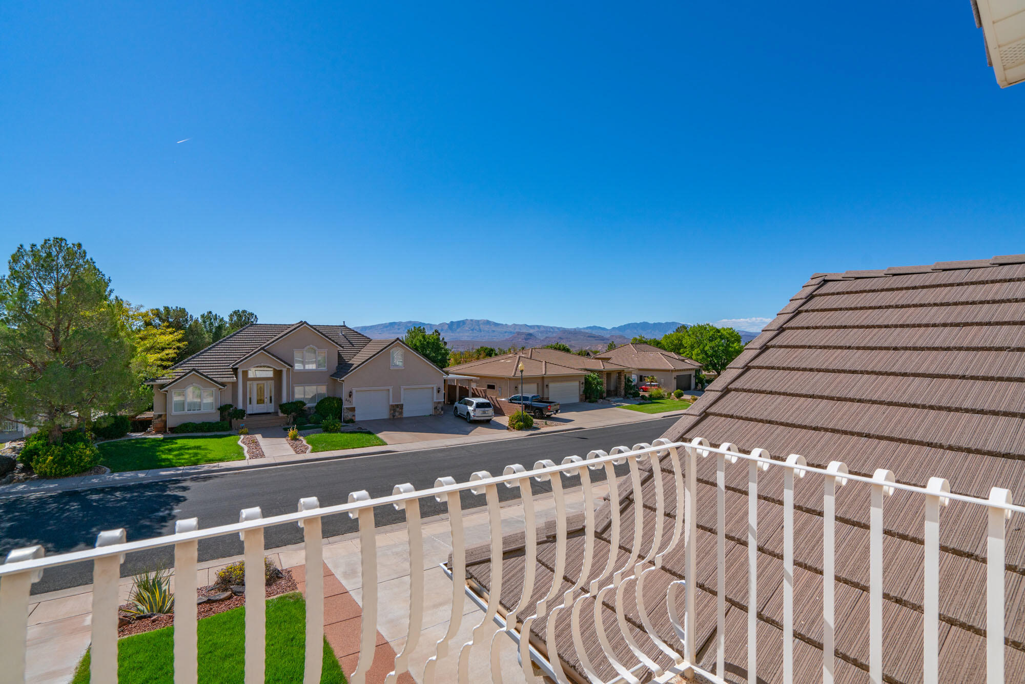 SHADOW MOUNTAIN - Residential