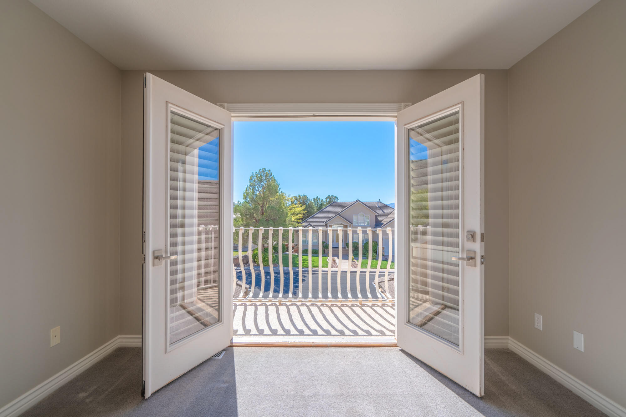 SHADOW MOUNTAIN - Residential