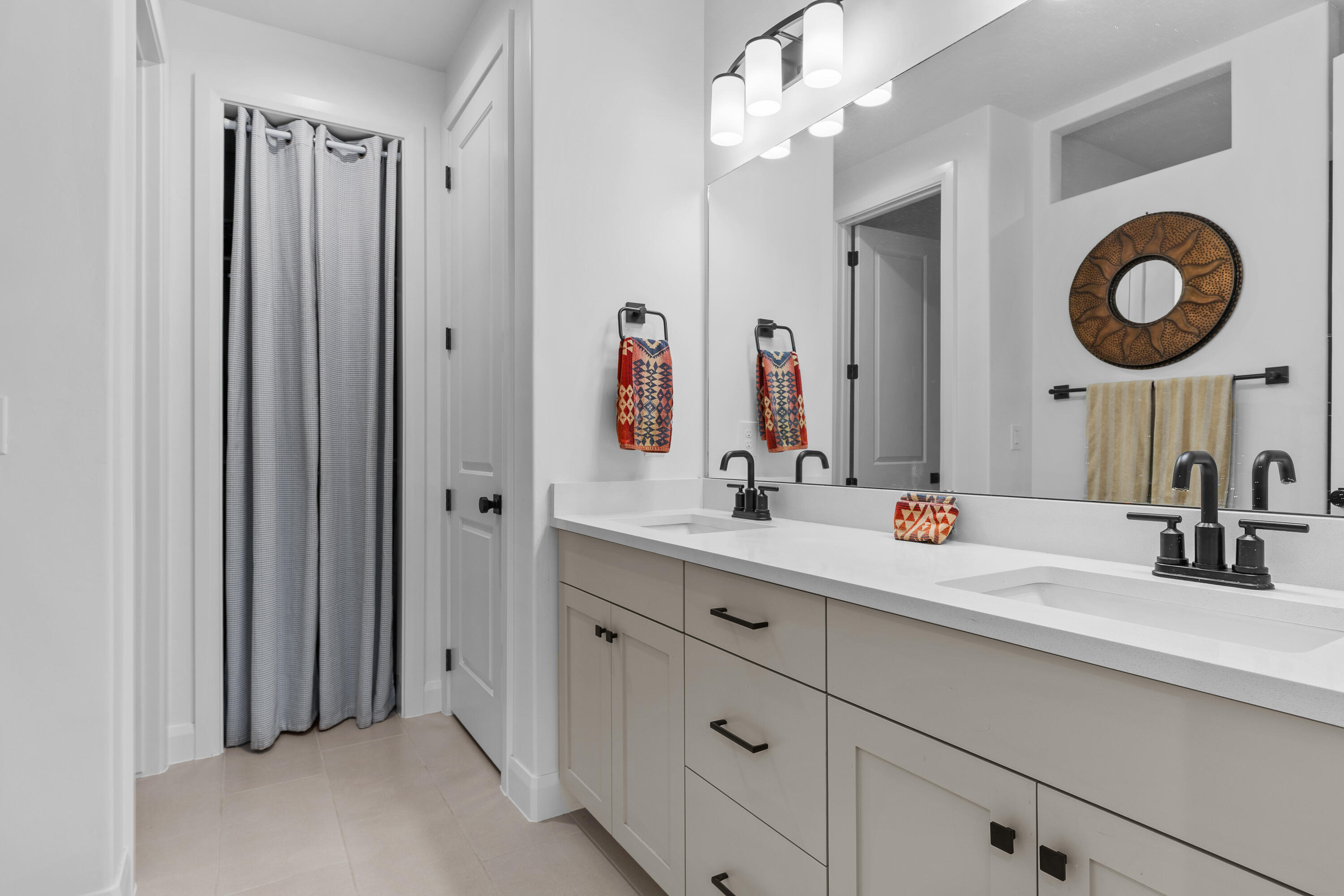 LAKESIDE AT DESERT SANDS - Residential