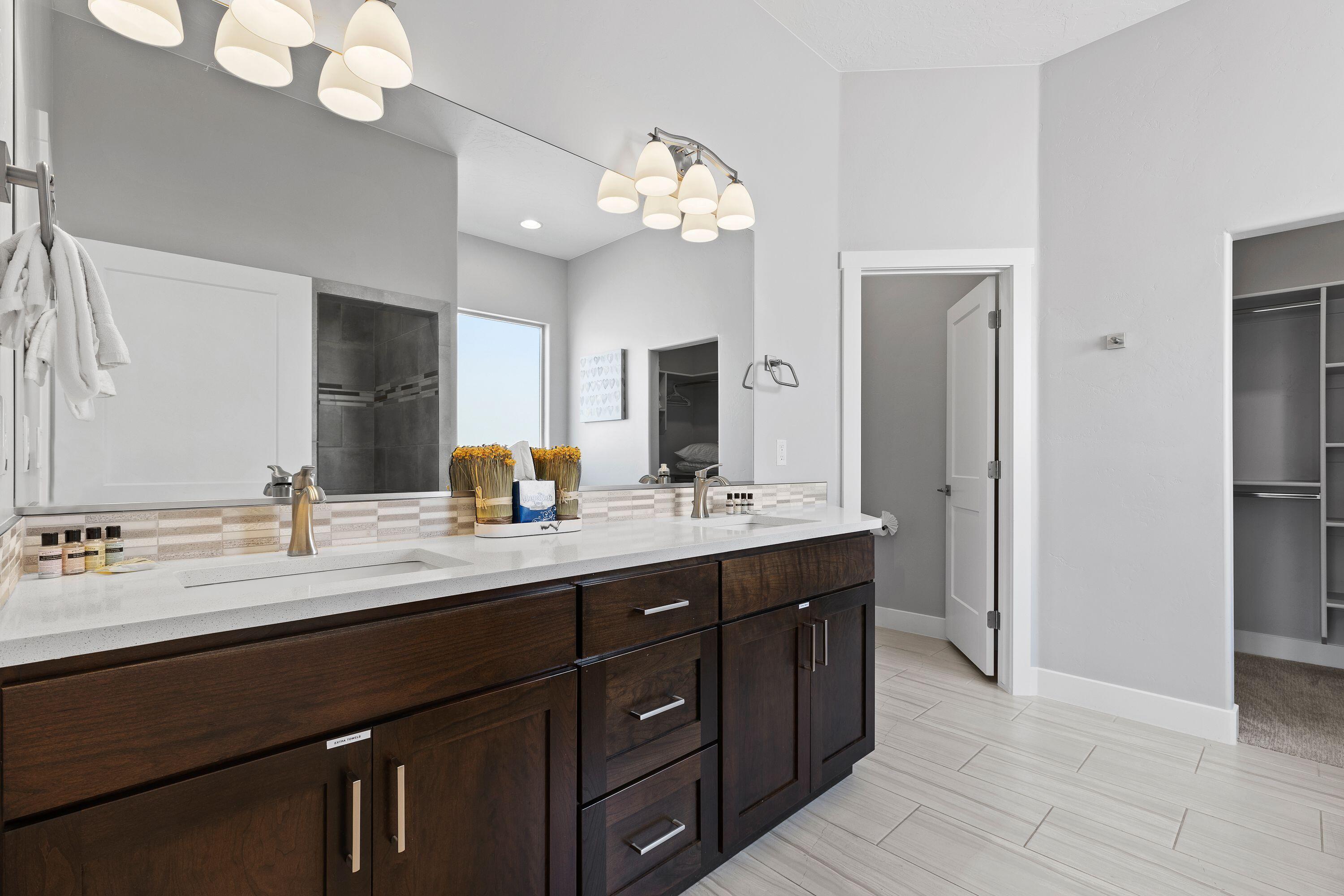 RETREAT AT SAND HOLLOW RESORT - Residential