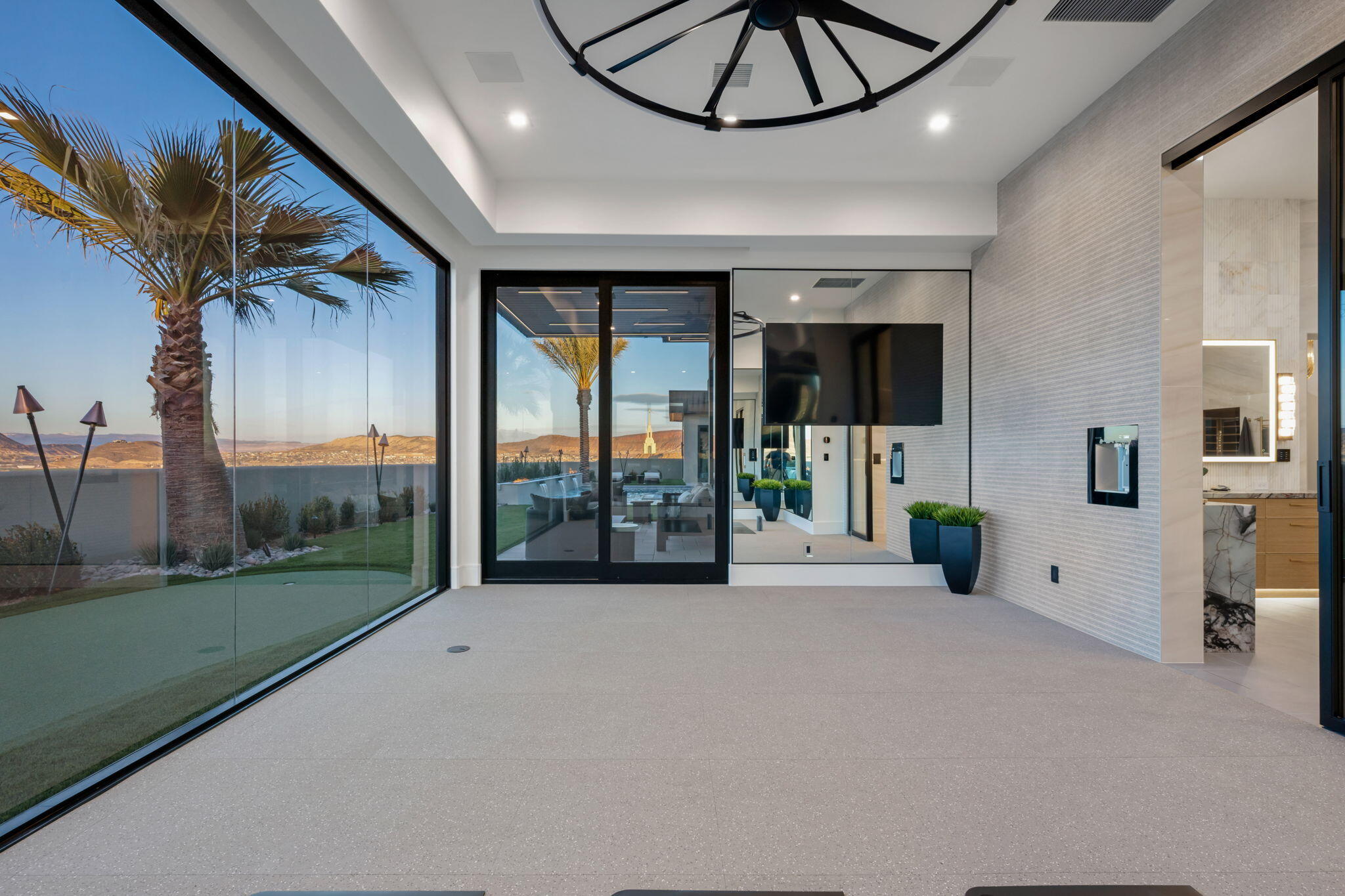 STONE CLIFF - Residential