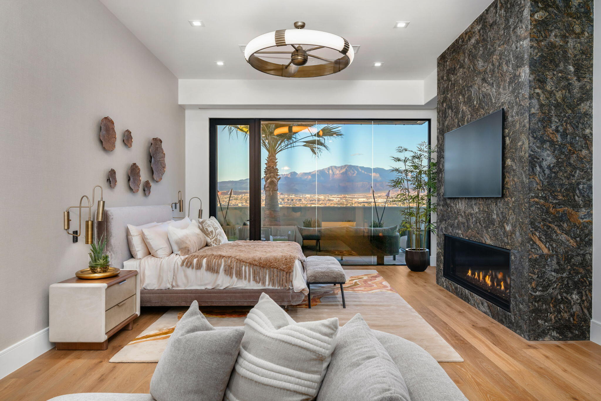 STONE CLIFF - Residential