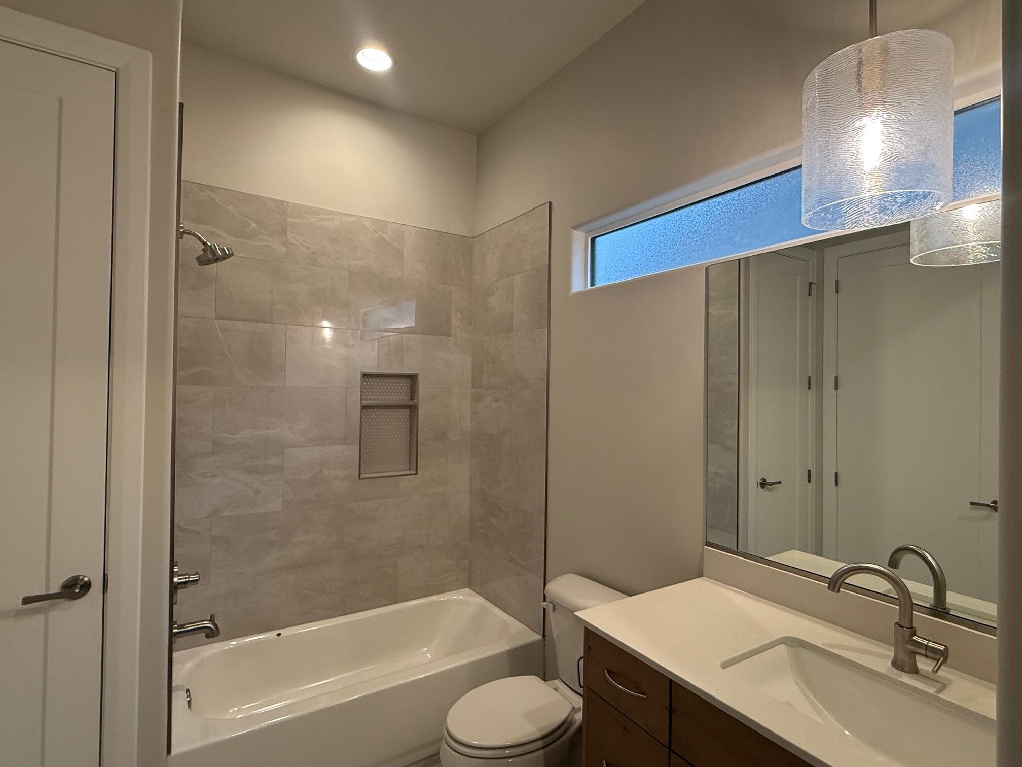 ONYX CANYON - Residential