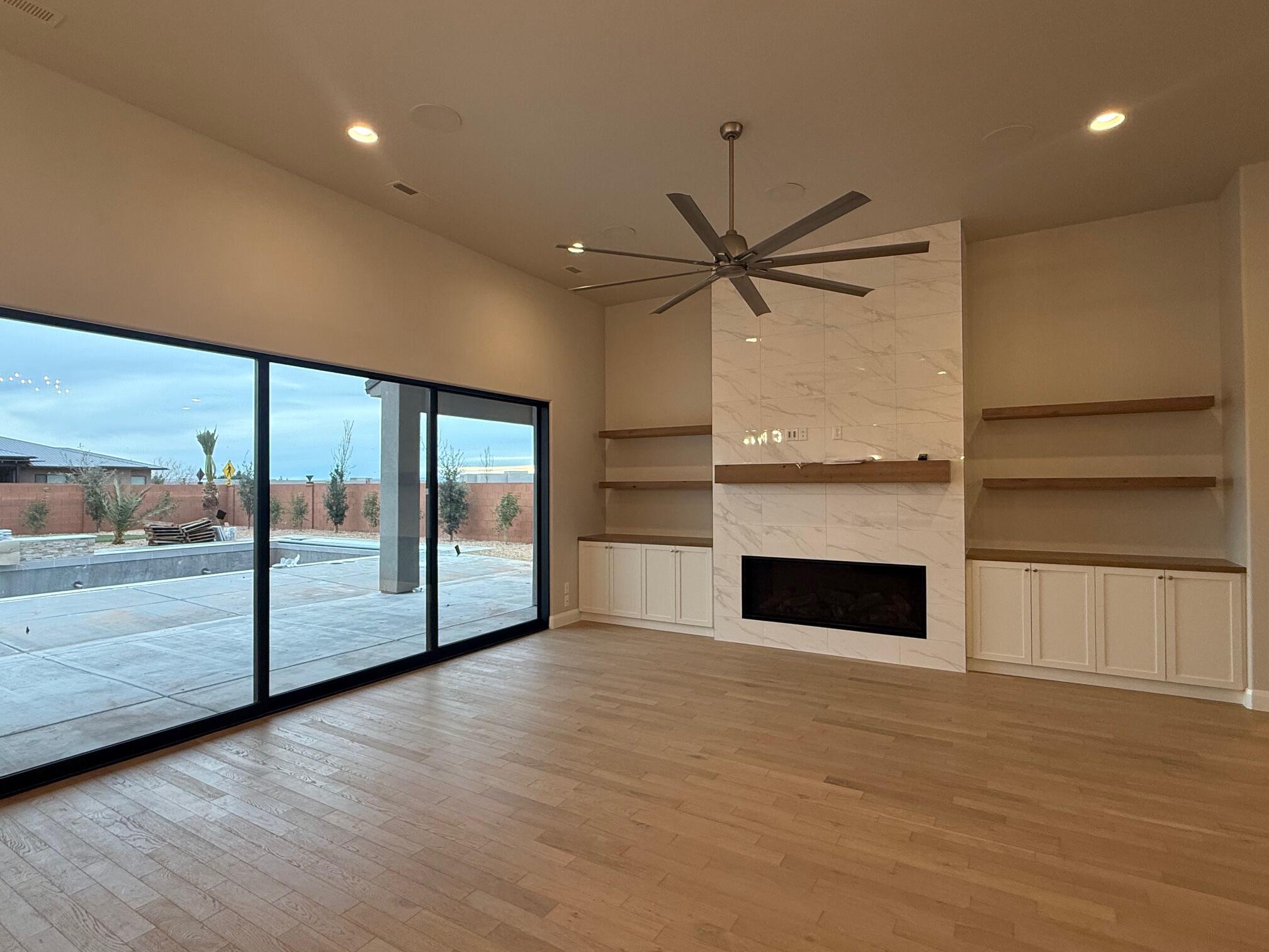 ONYX CANYON - Residential