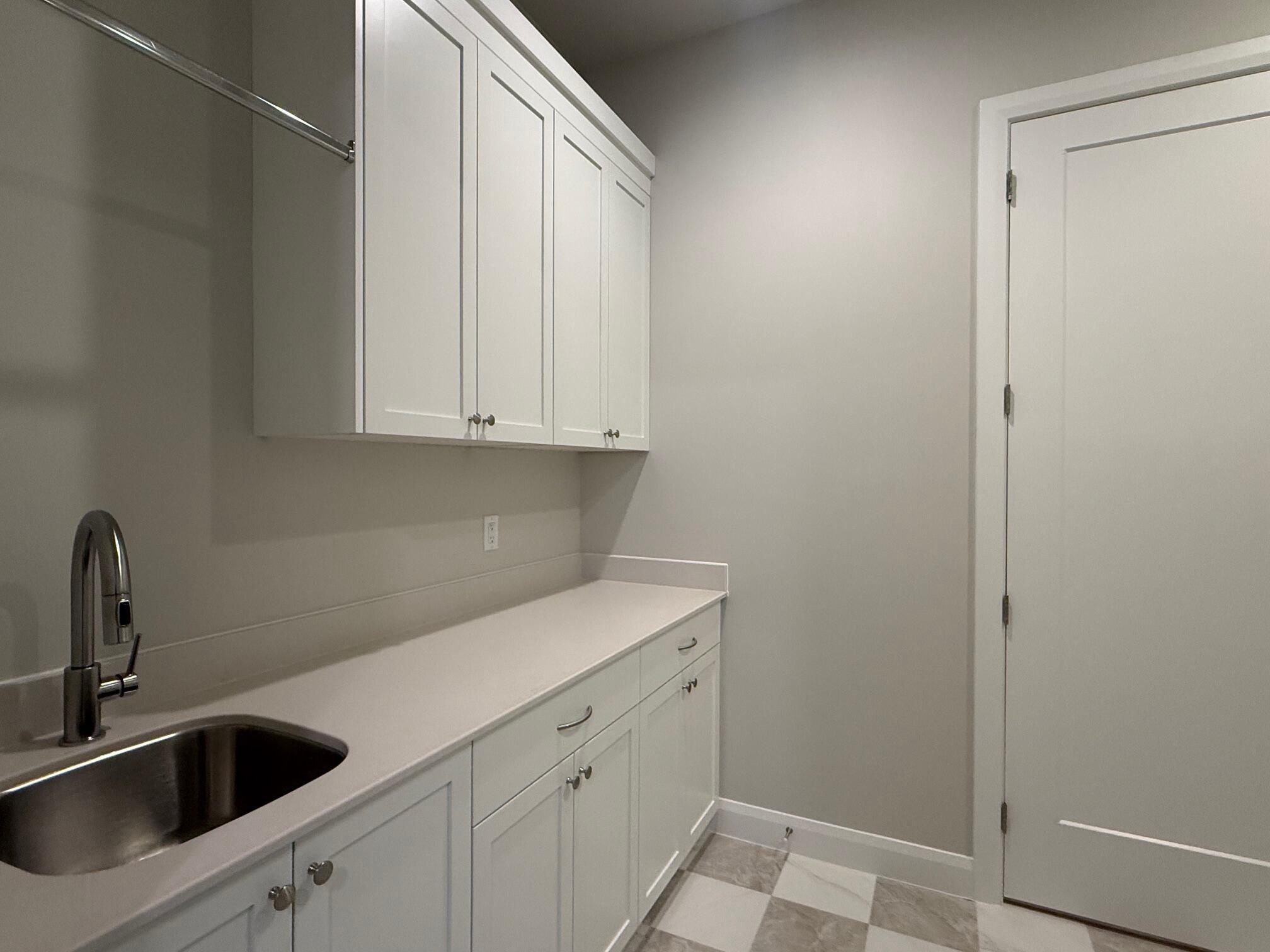 ONYX CANYON - Residential