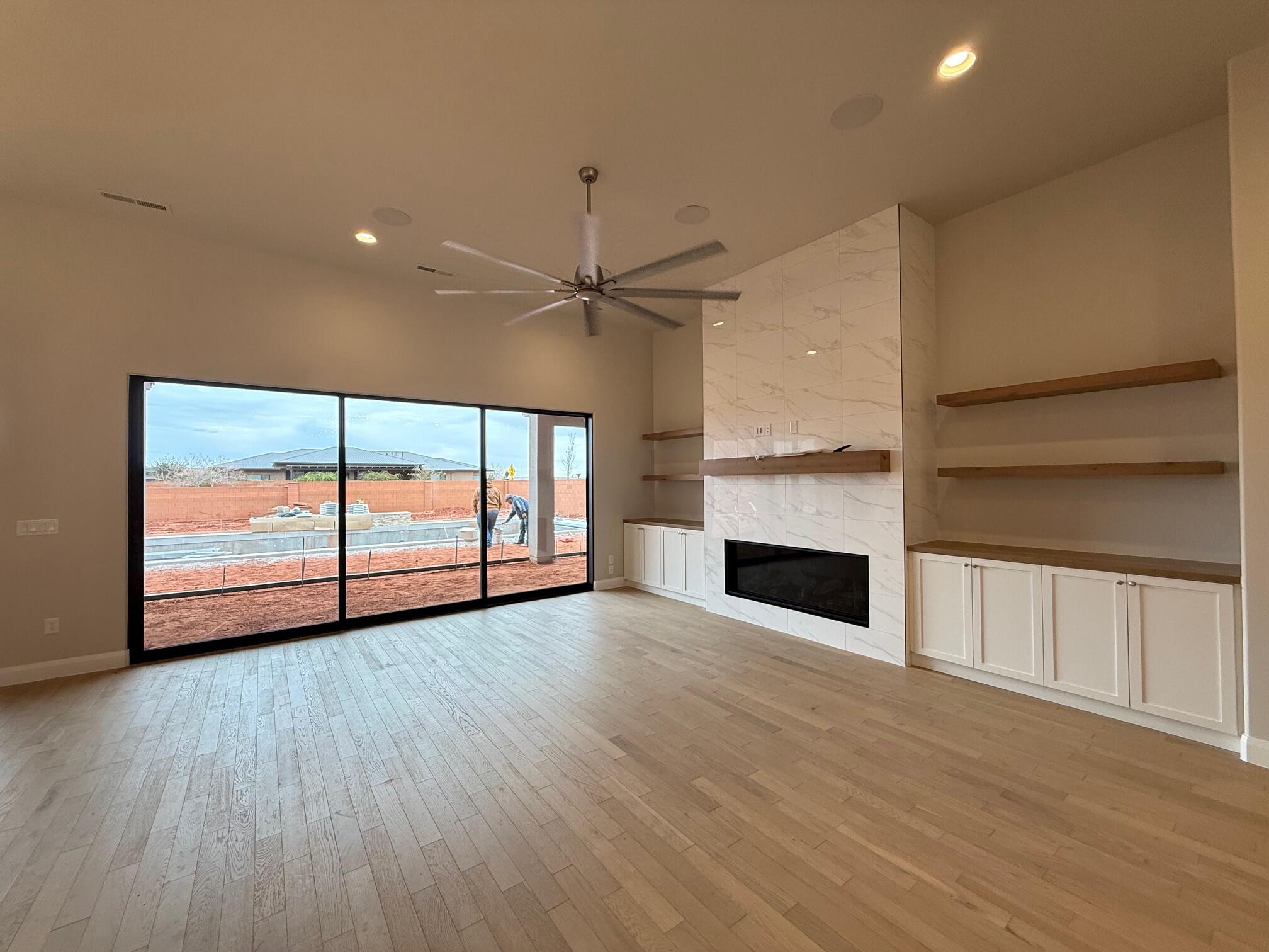 ONYX CANYON - Residential