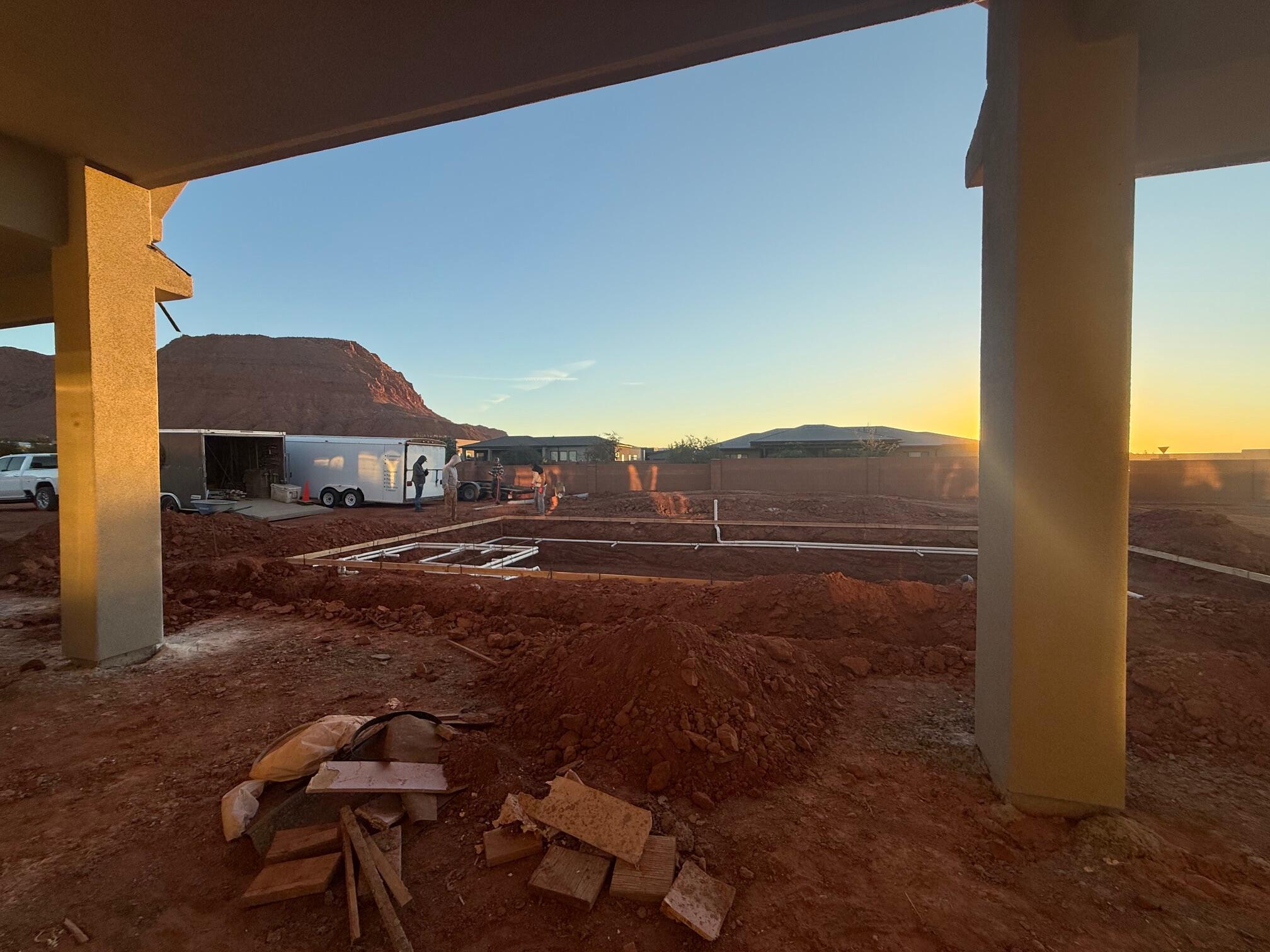 ONYX CANYON - Residential