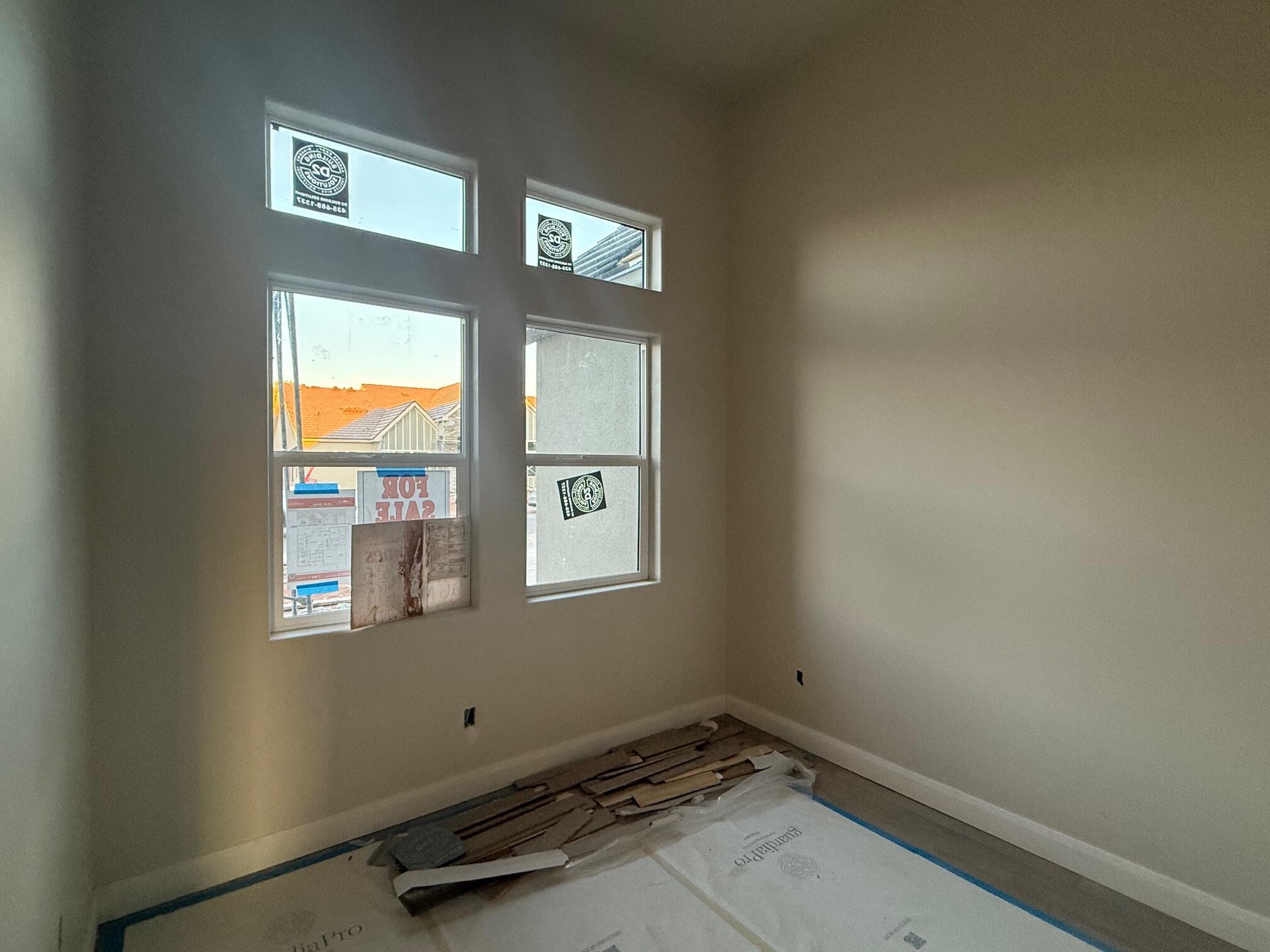 ONYX CANYON - Residential