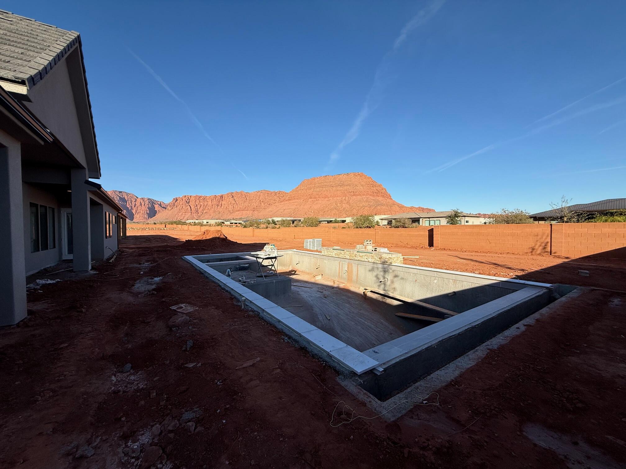 ONYX CANYON - Residential