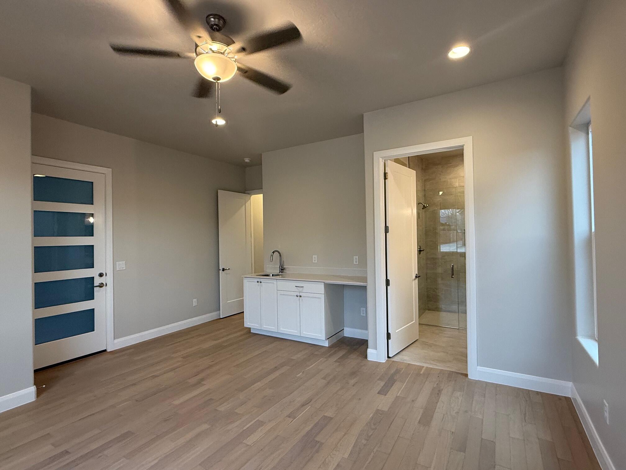 ONYX CANYON - Residential