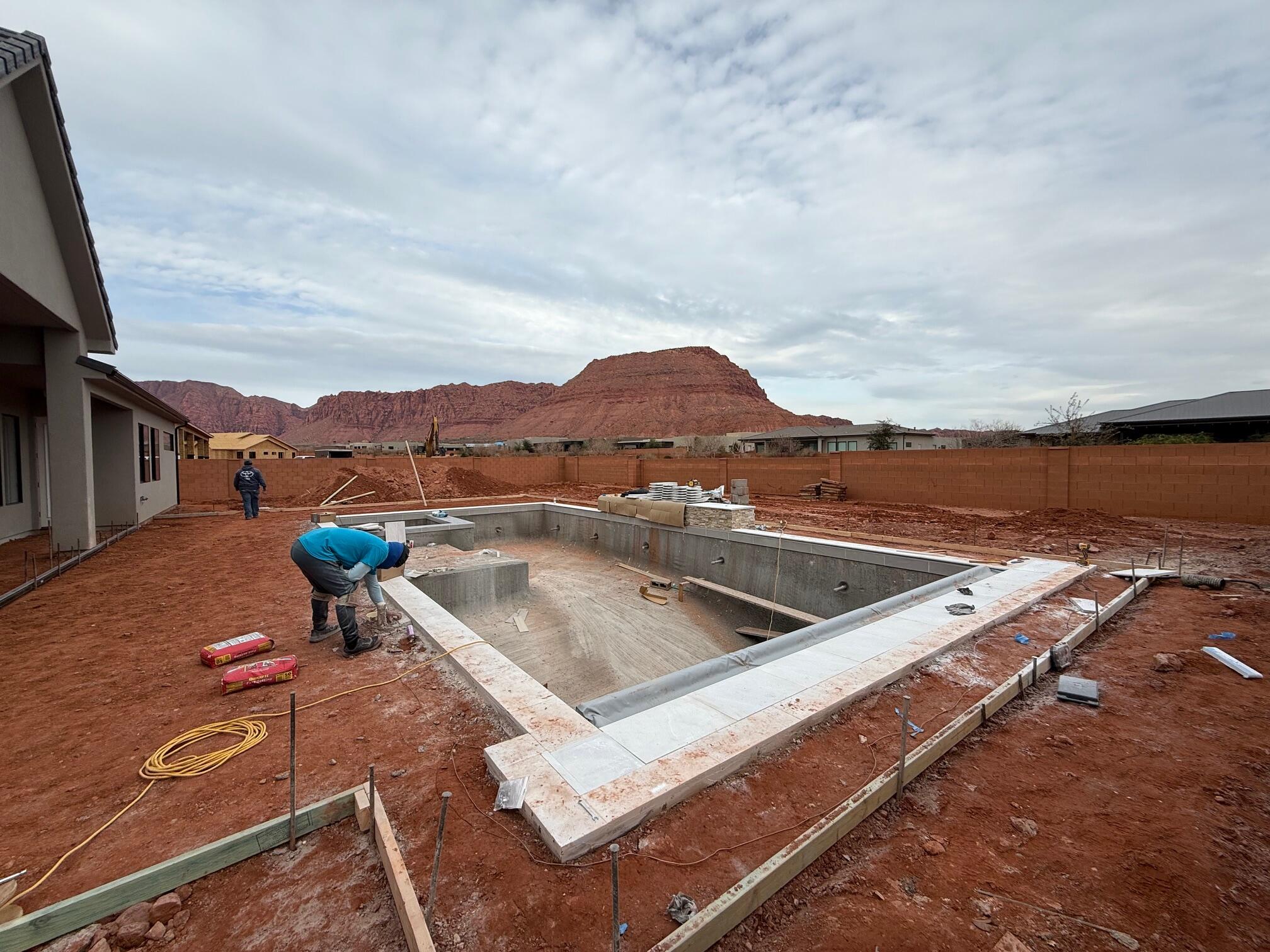 ONYX CANYON - Residential