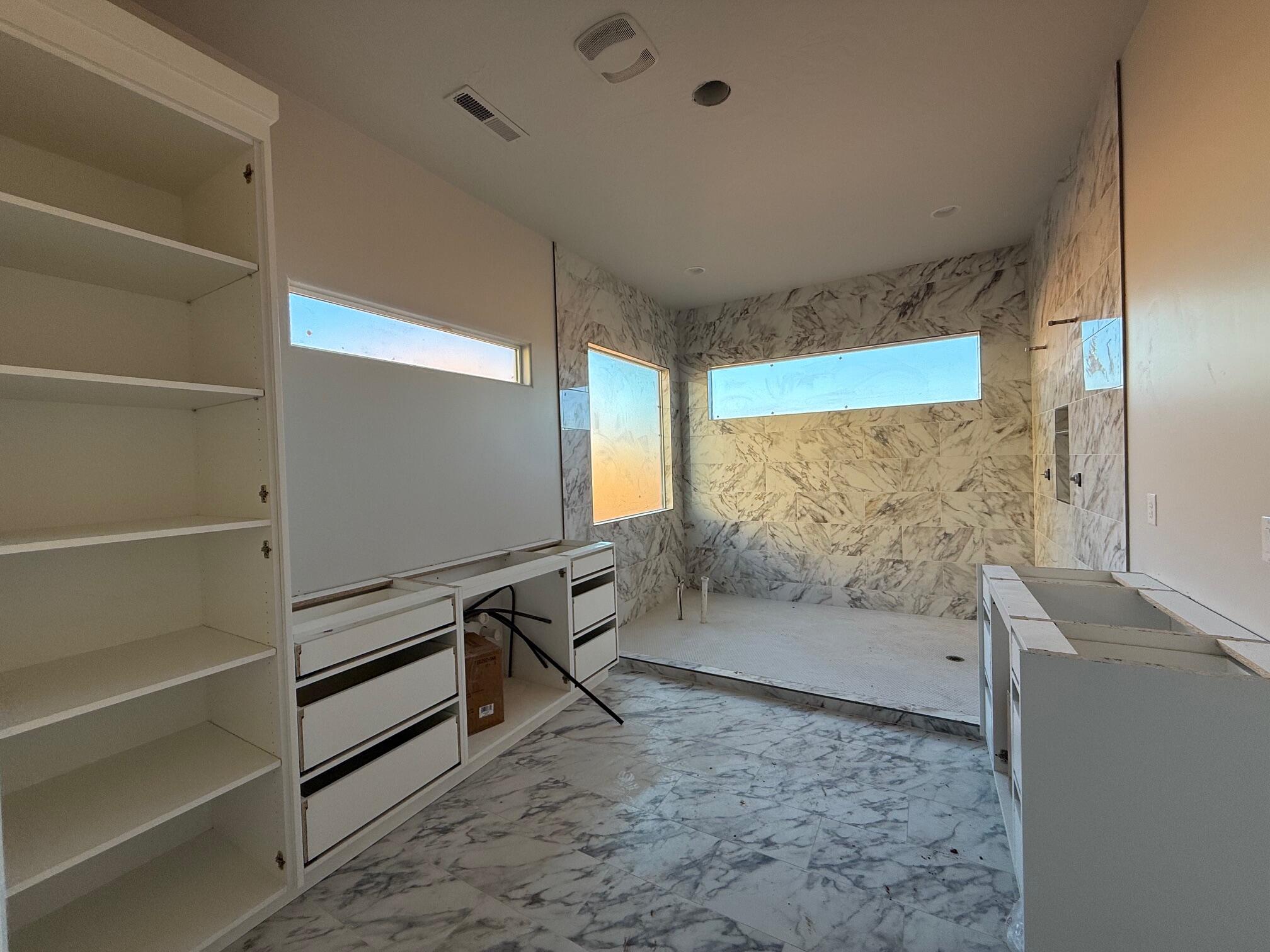 ONYX CANYON - Residential