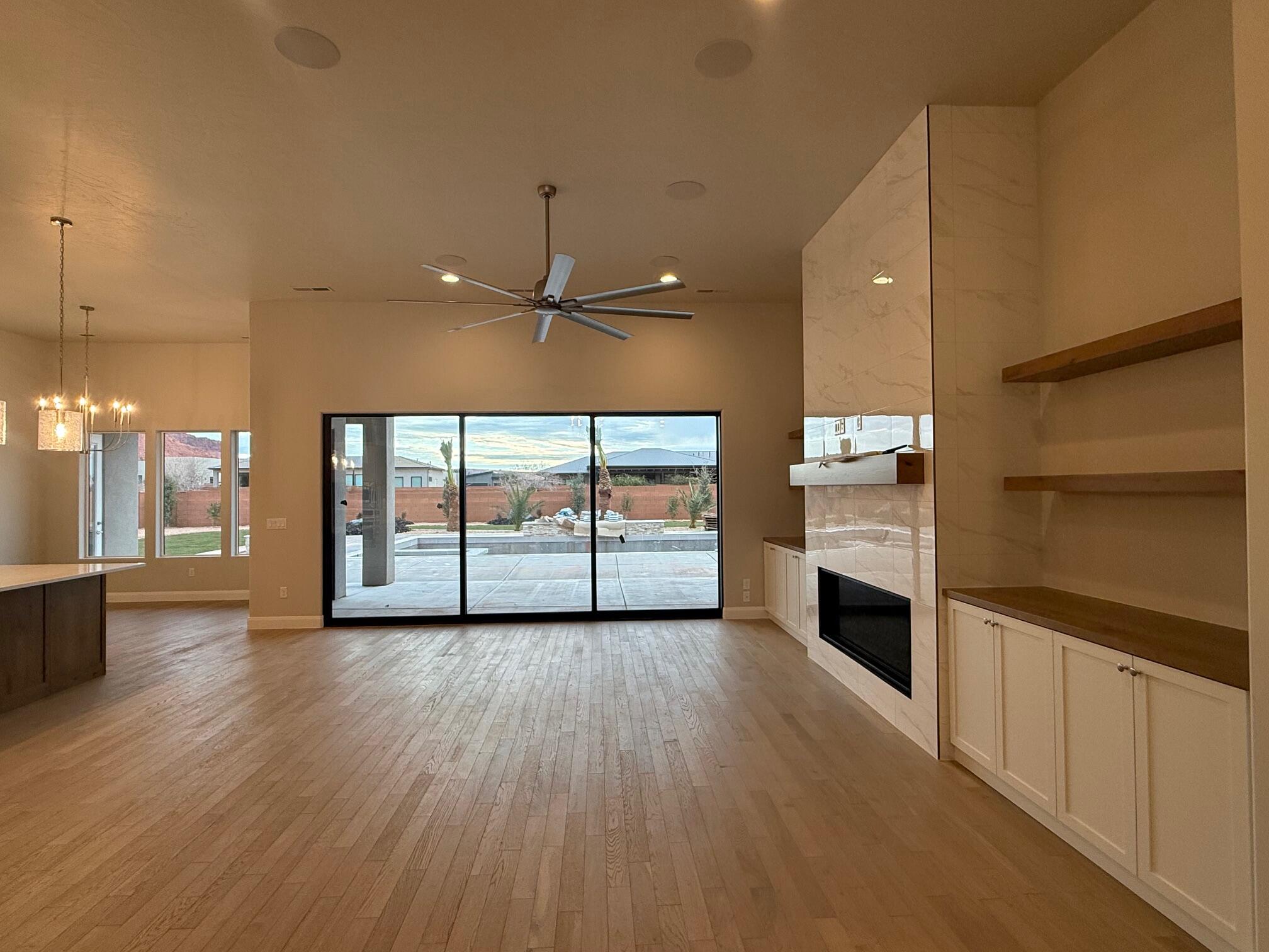 ONYX CANYON - Residential