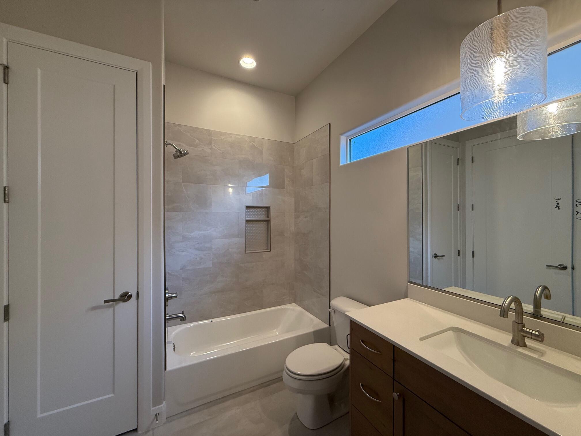 ONYX CANYON - Residential