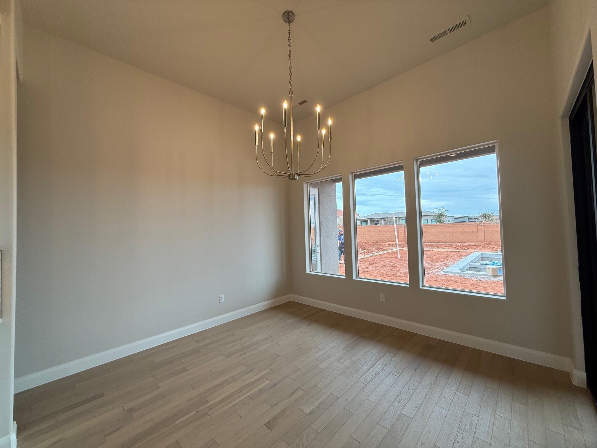 ONYX CANYON - Residential