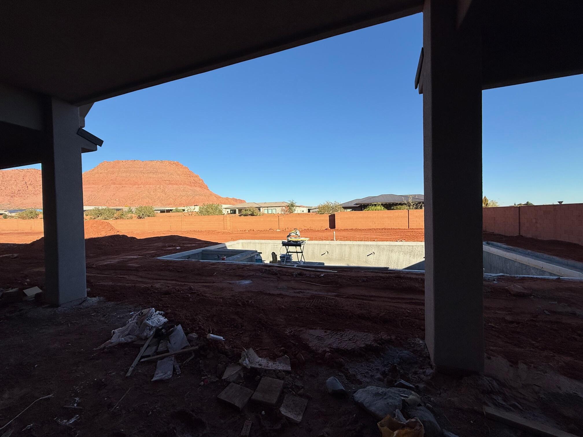 ONYX CANYON - Residential