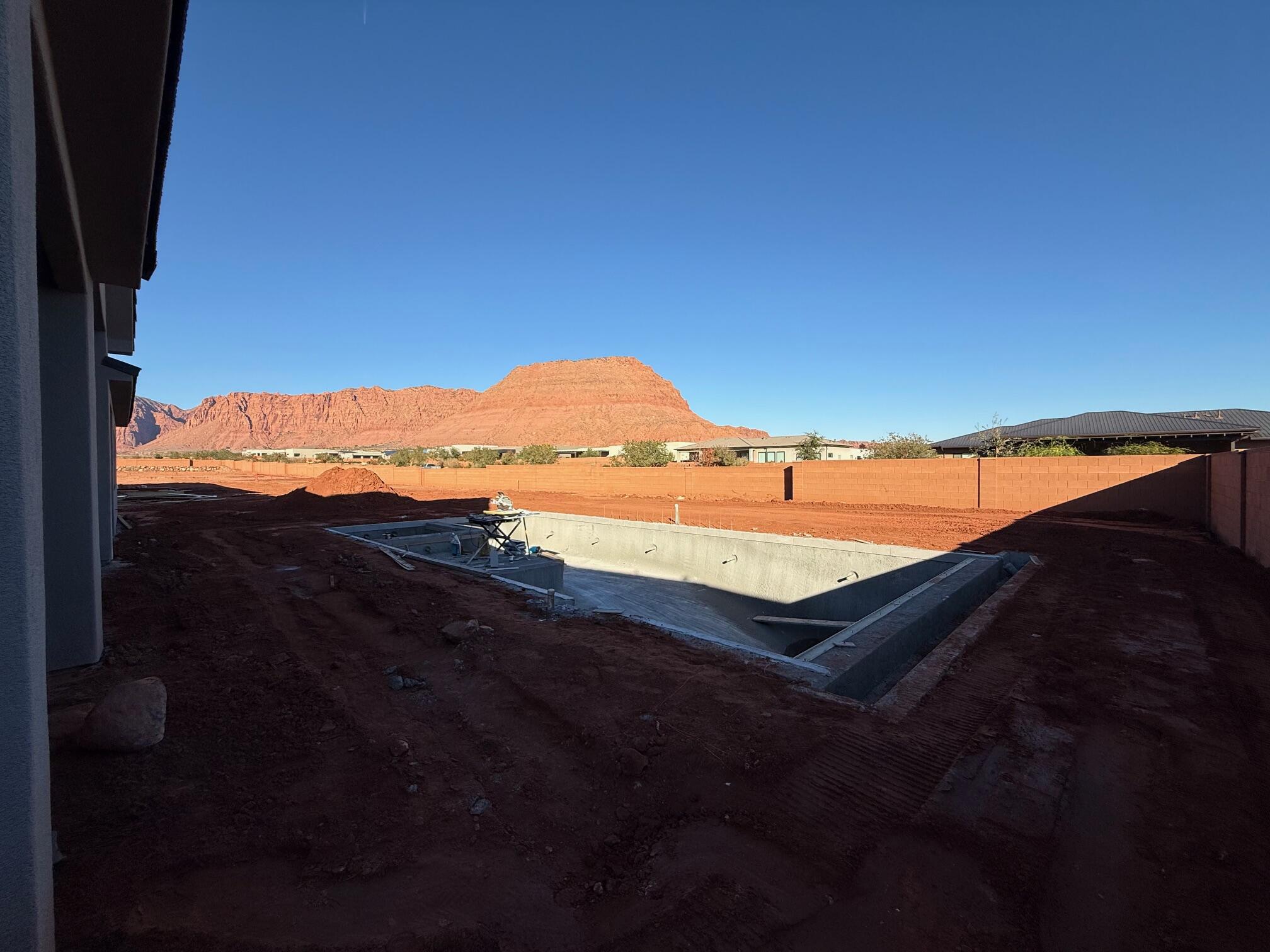 ONYX CANYON - Residential