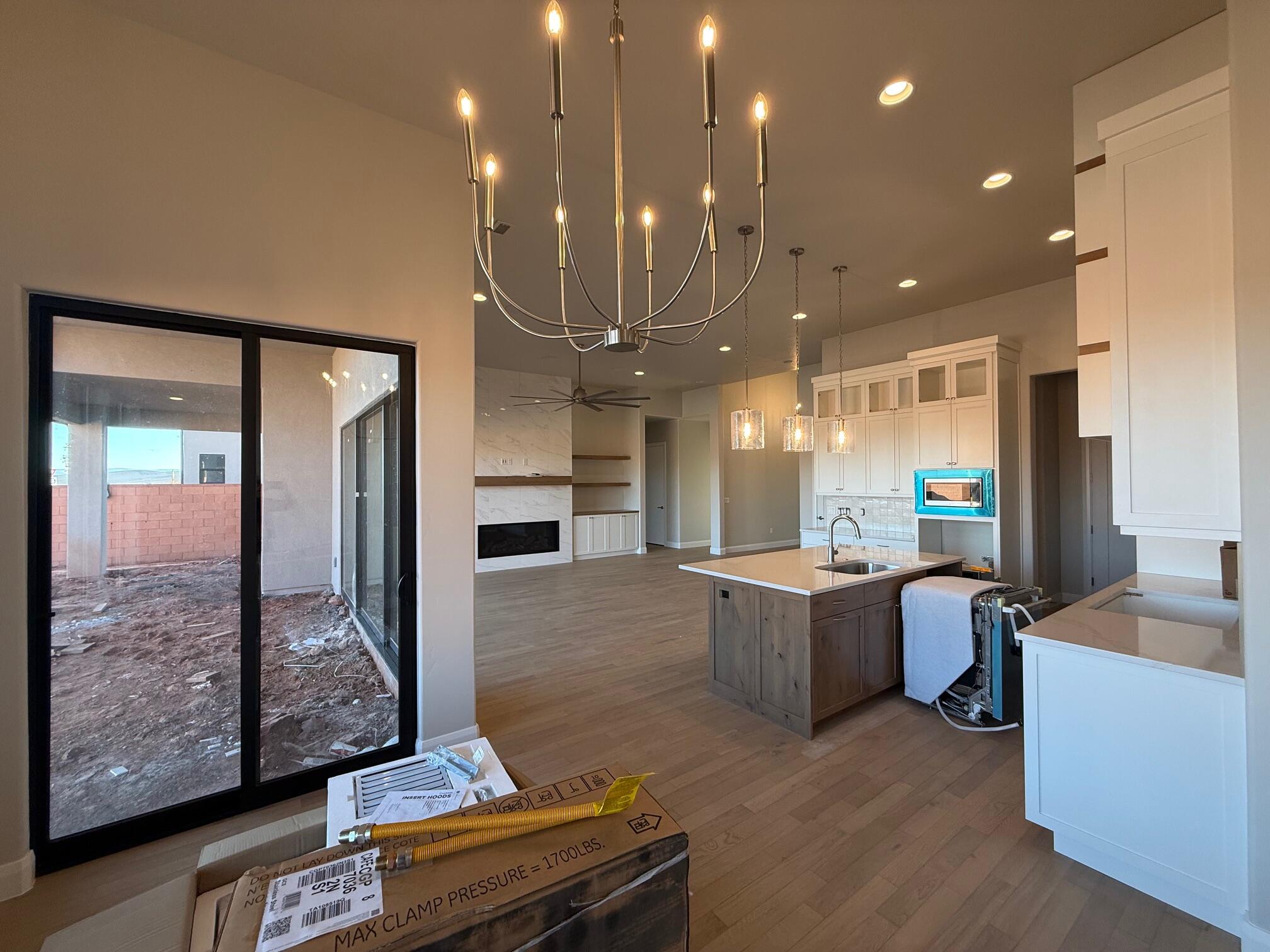 ONYX CANYON - Residential