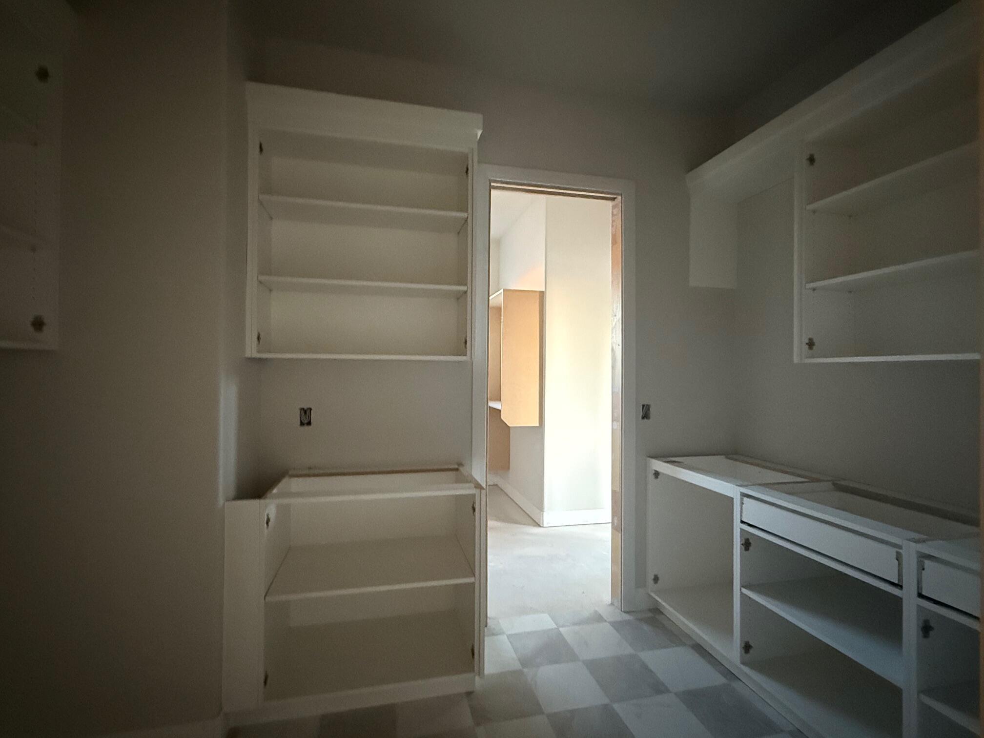 ONYX CANYON - Residential