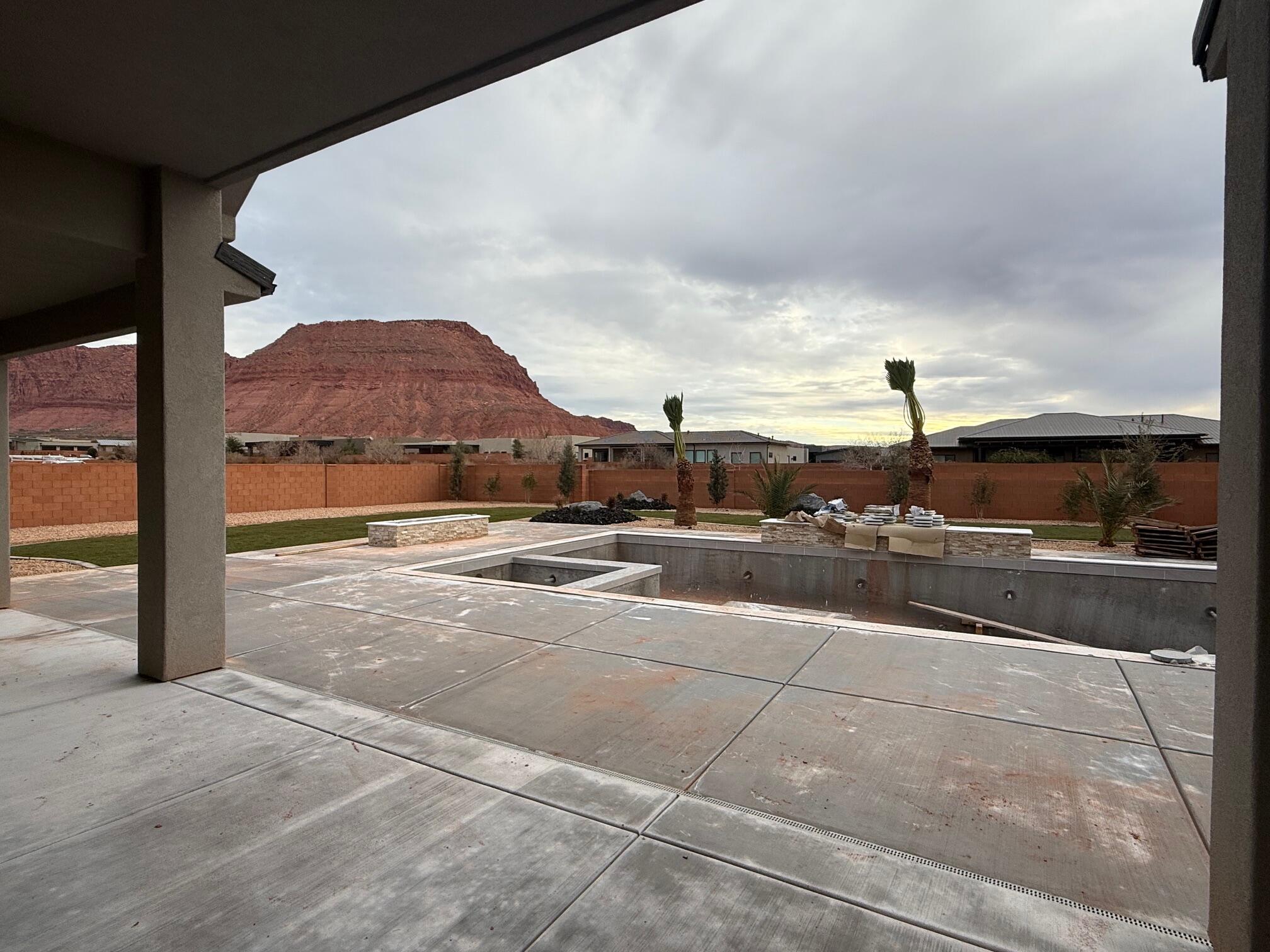 ONYX CANYON - Residential