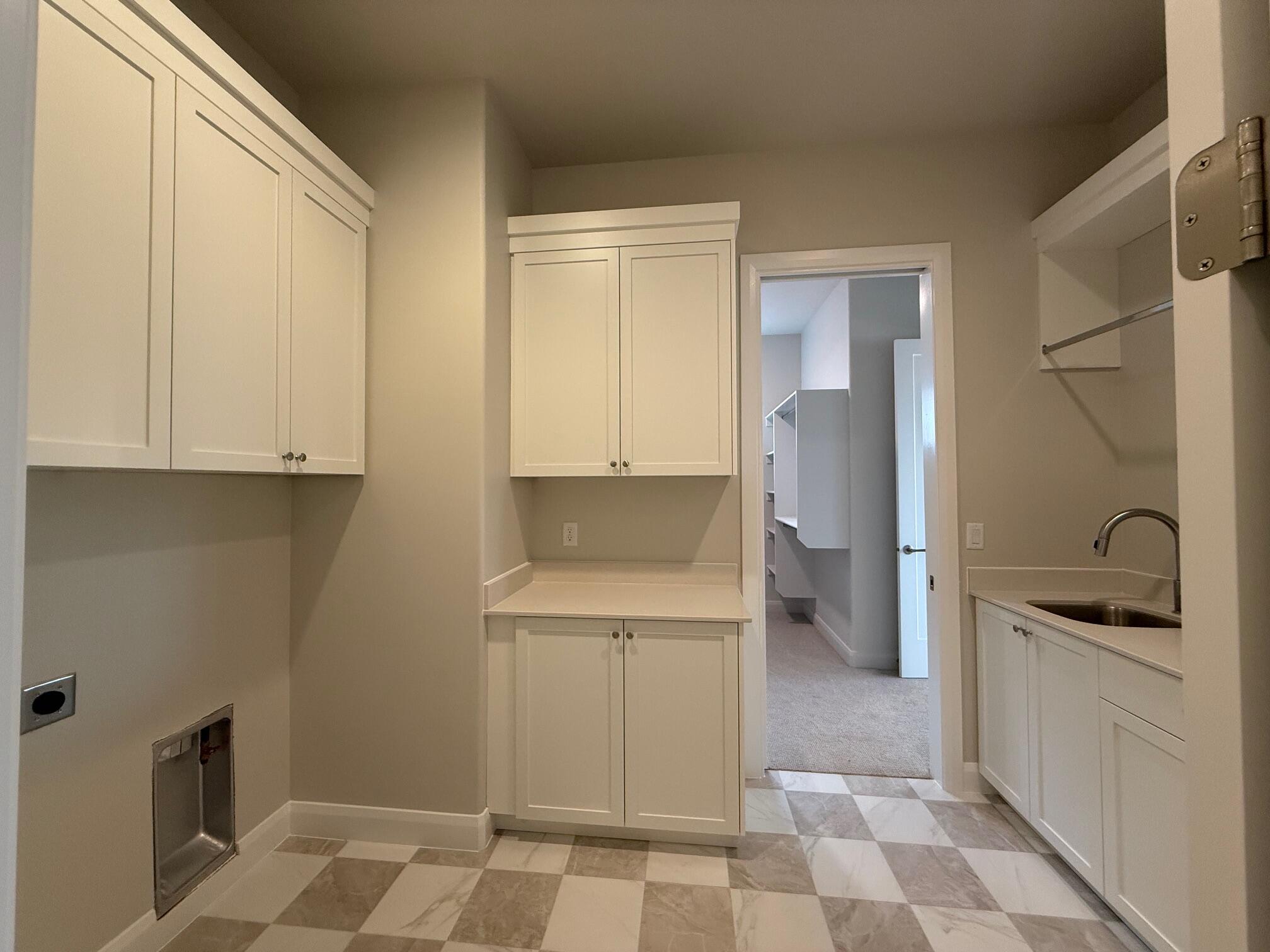 ONYX CANYON - Residential