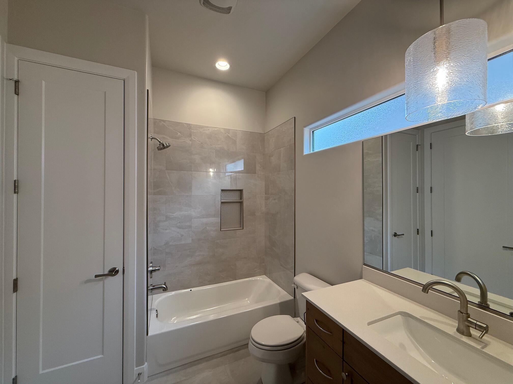 ONYX CANYON - Residential