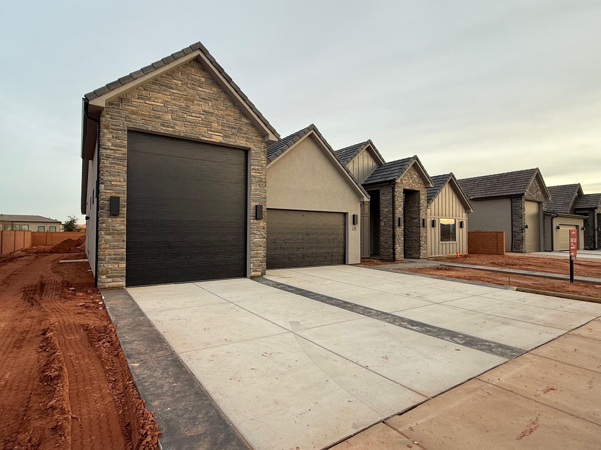 ONYX CANYON - Residential