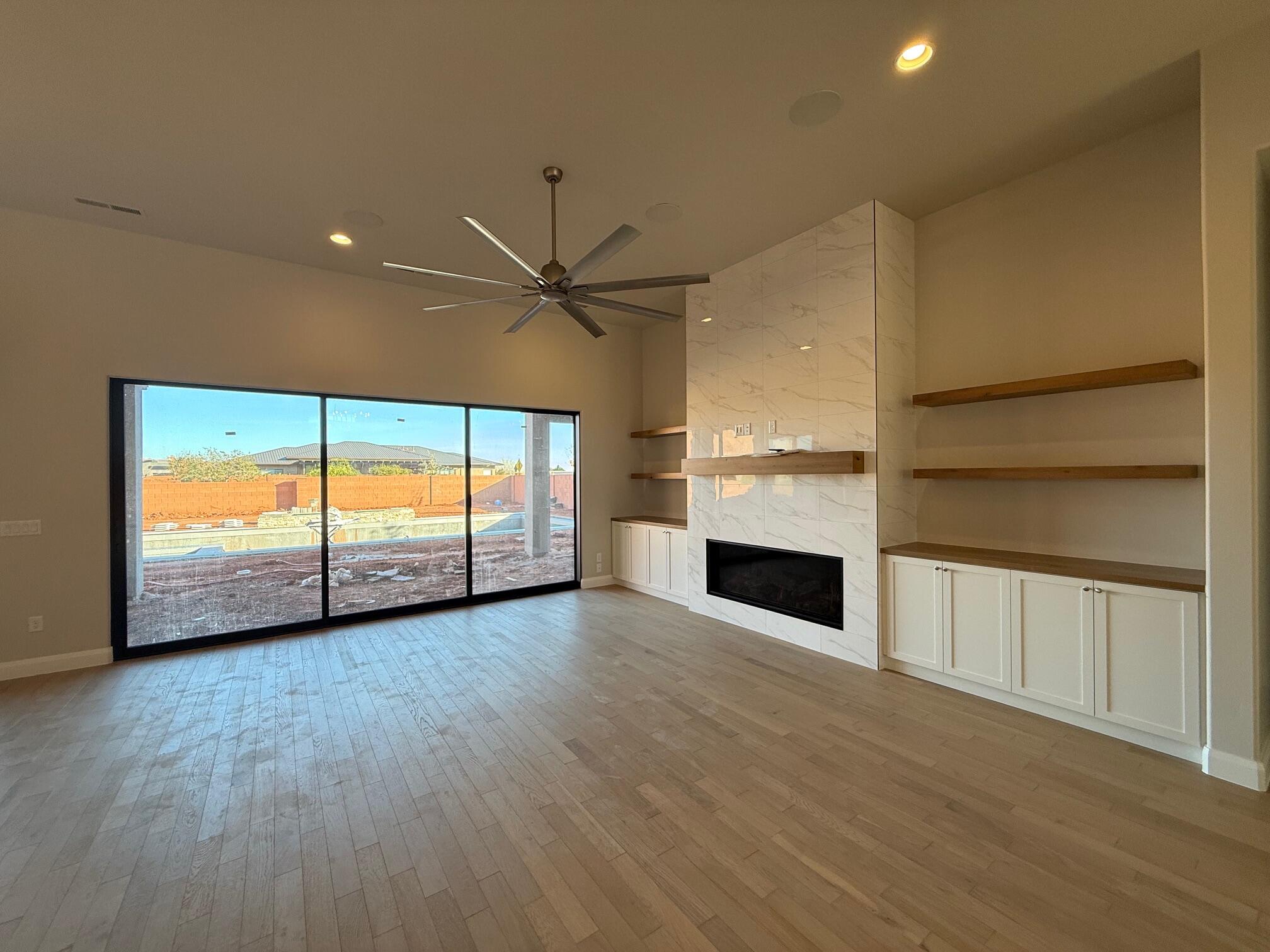 ONYX CANYON - Residential