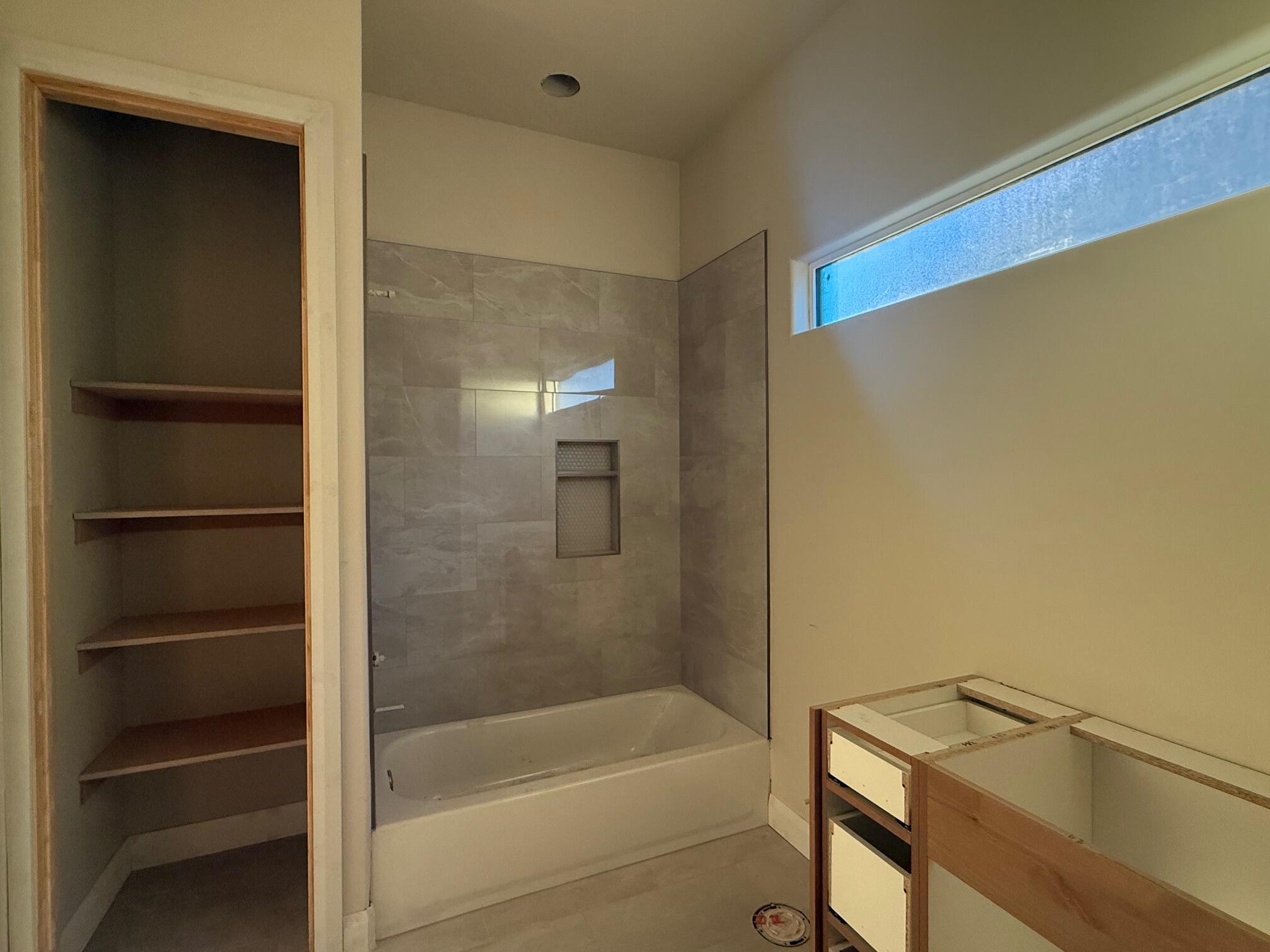 ONYX CANYON - Residential