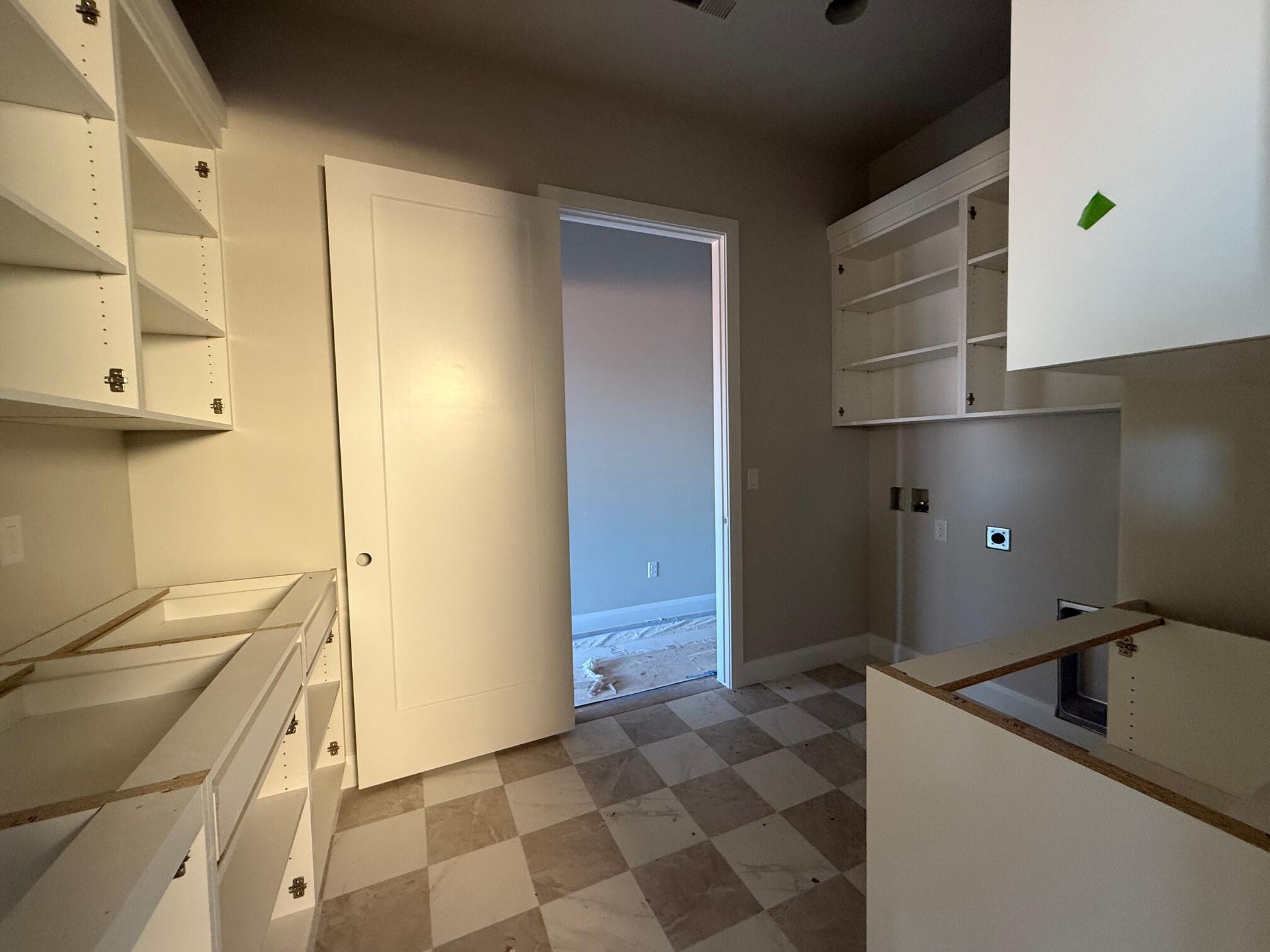 ONYX CANYON - Residential