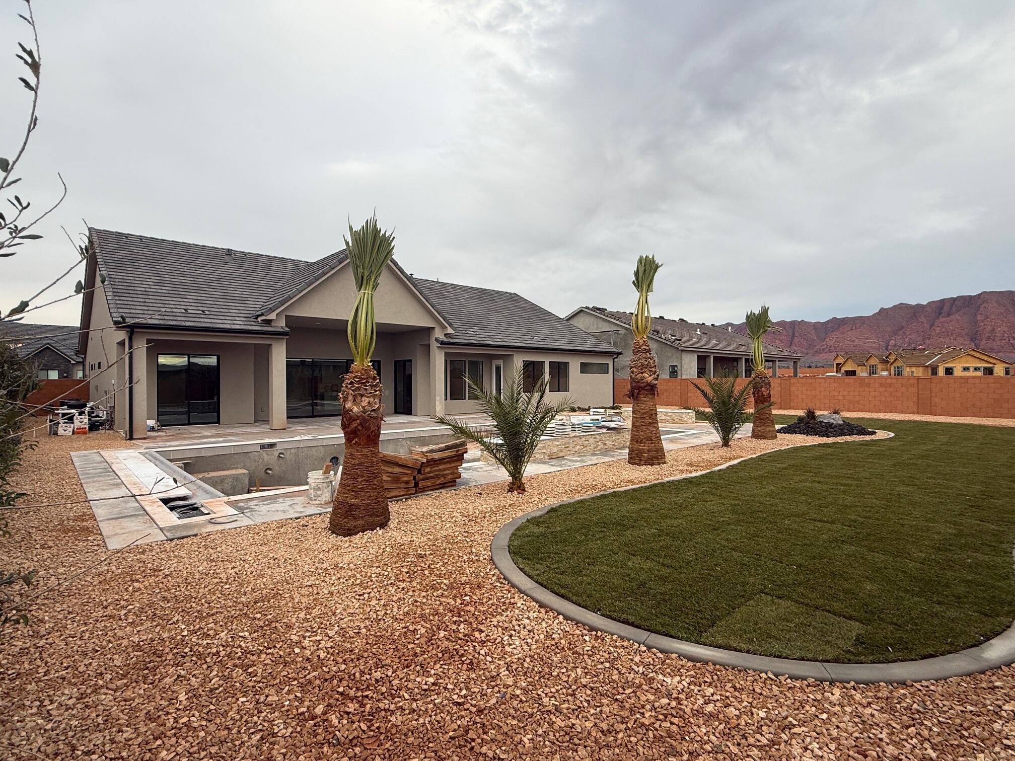 ONYX CANYON - Residential