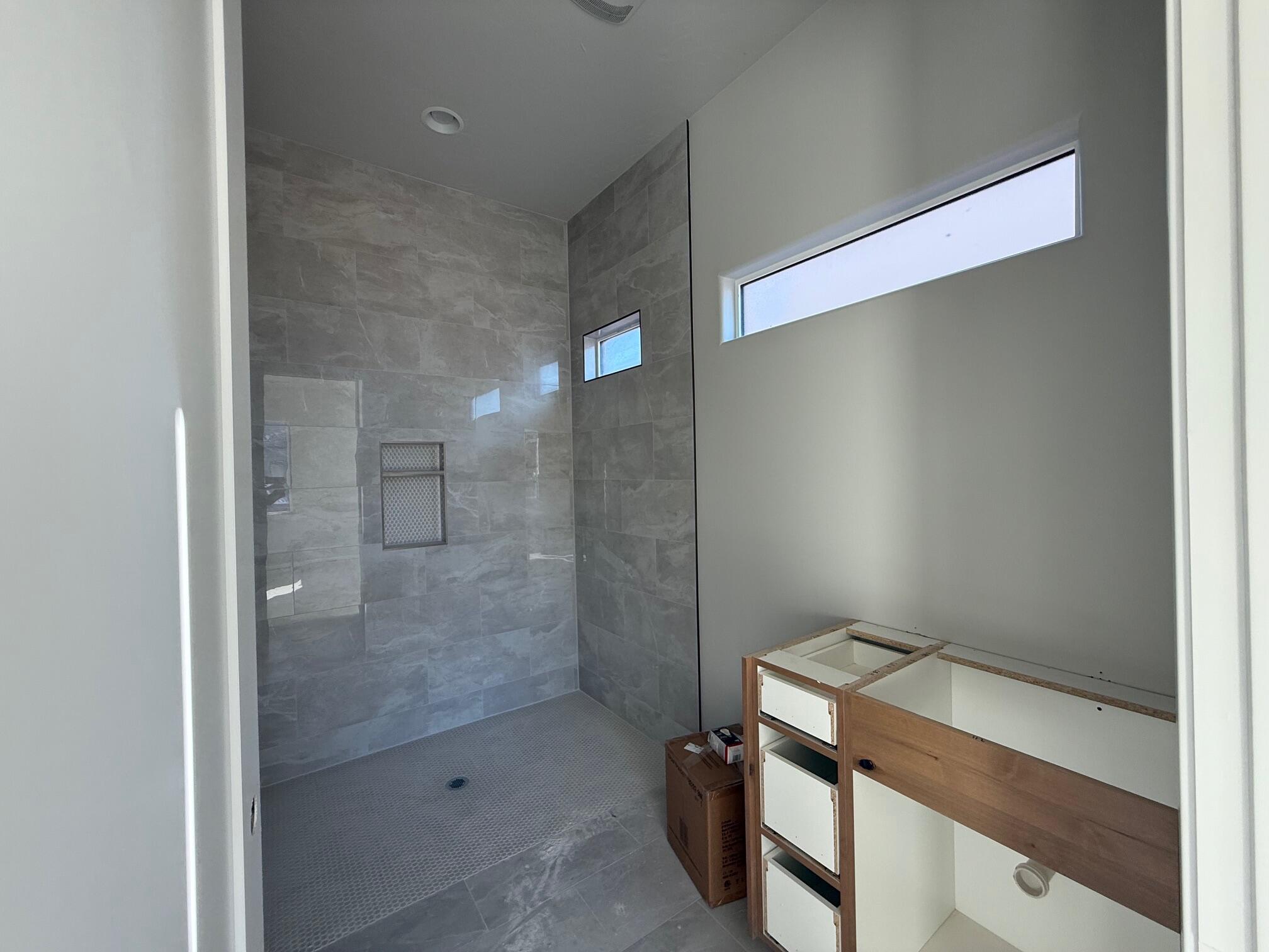 ONYX CANYON - Residential