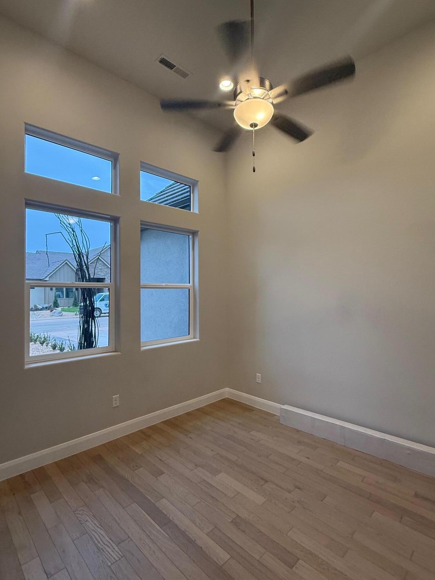 ONYX CANYON - Residential