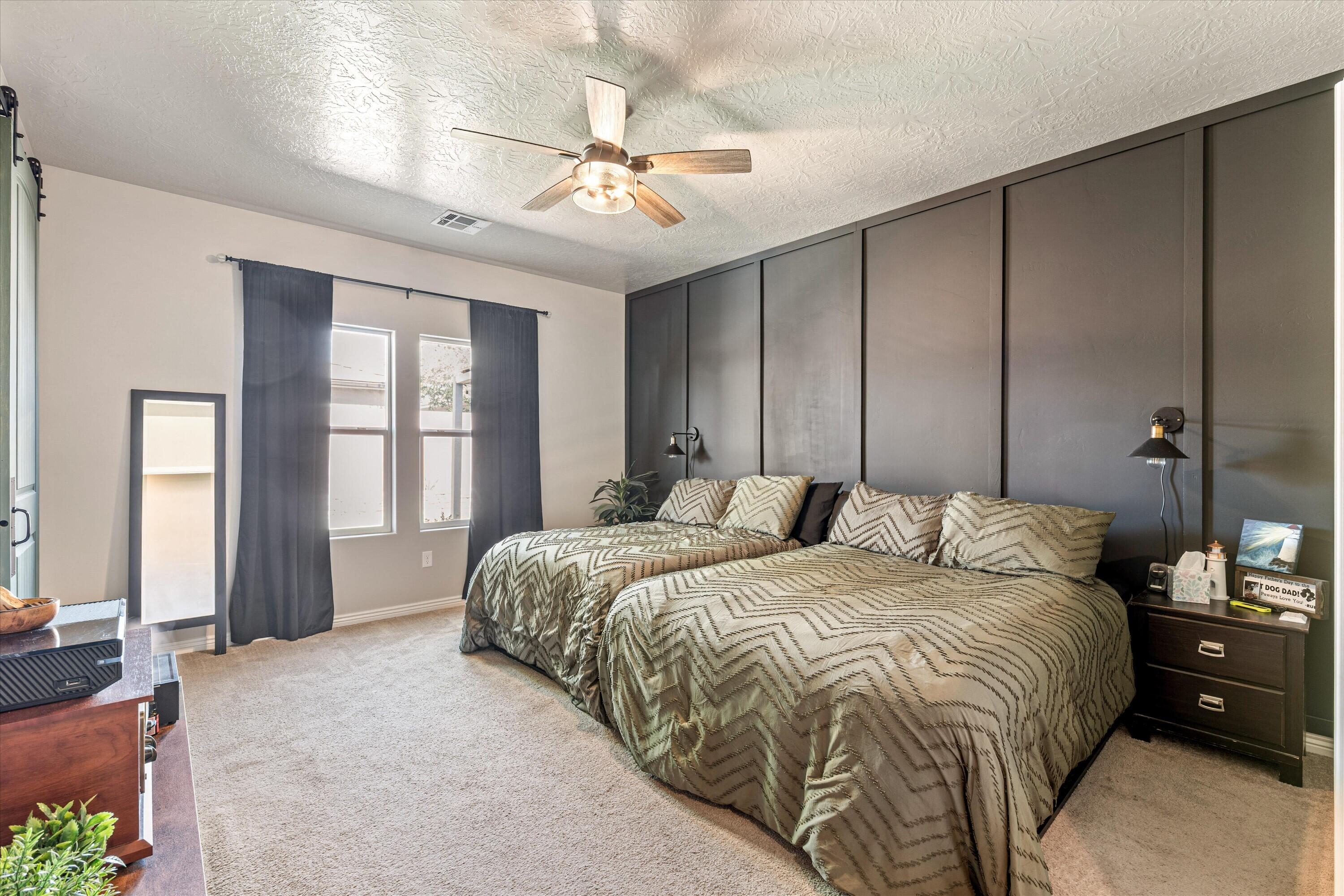 DESERT CREST - Residential