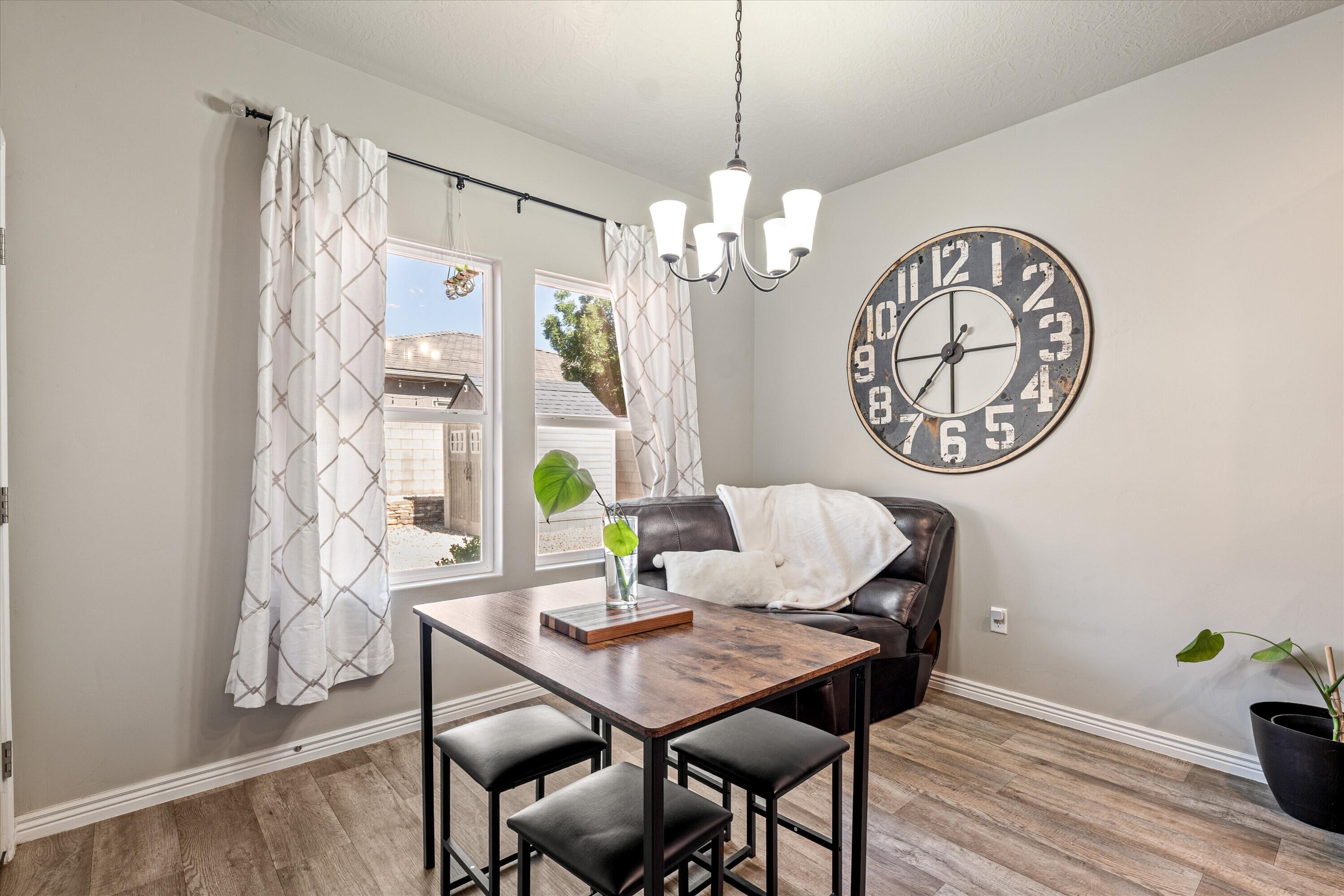 DESERT CREST - Residential