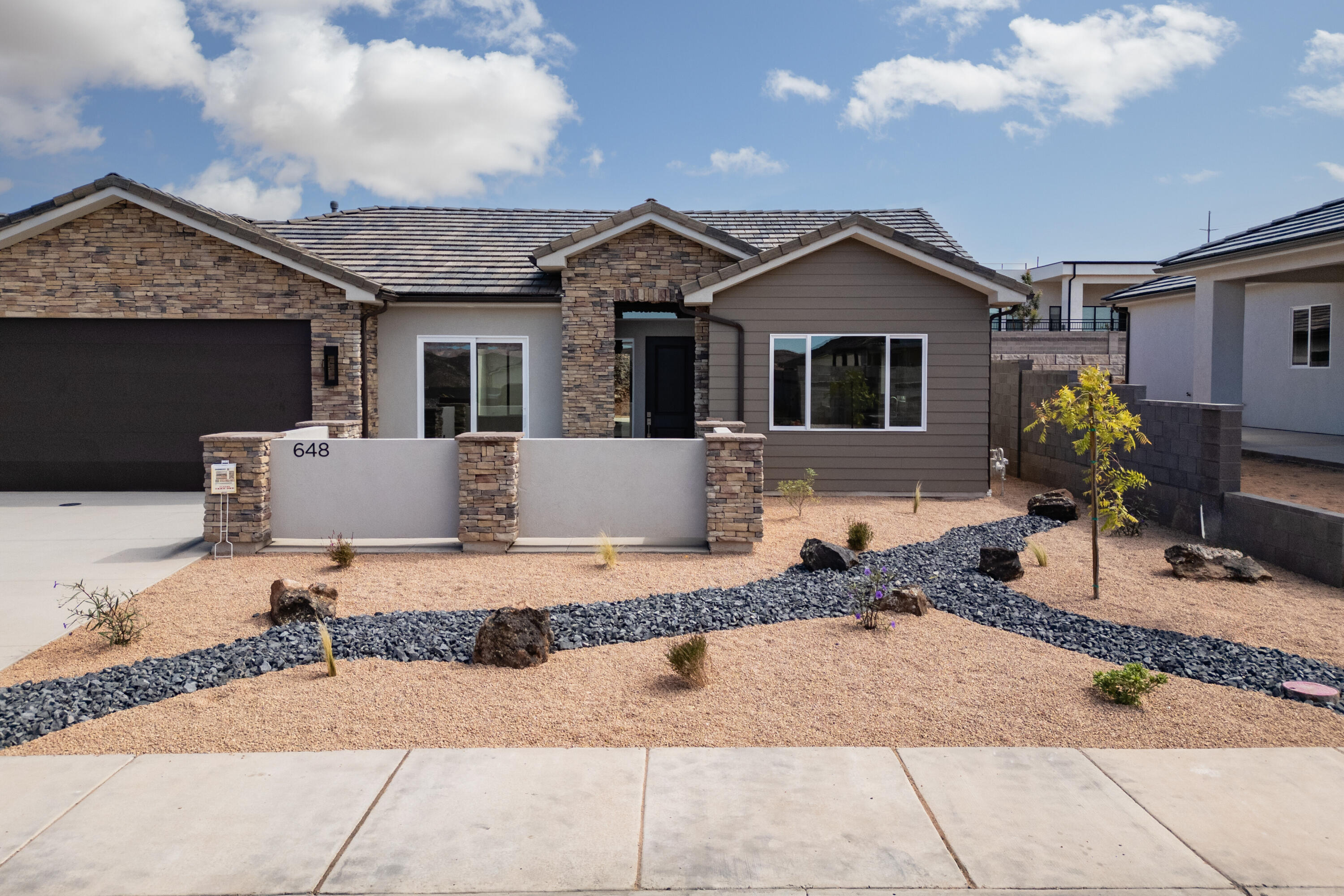 EAGLE POINTE - Residential