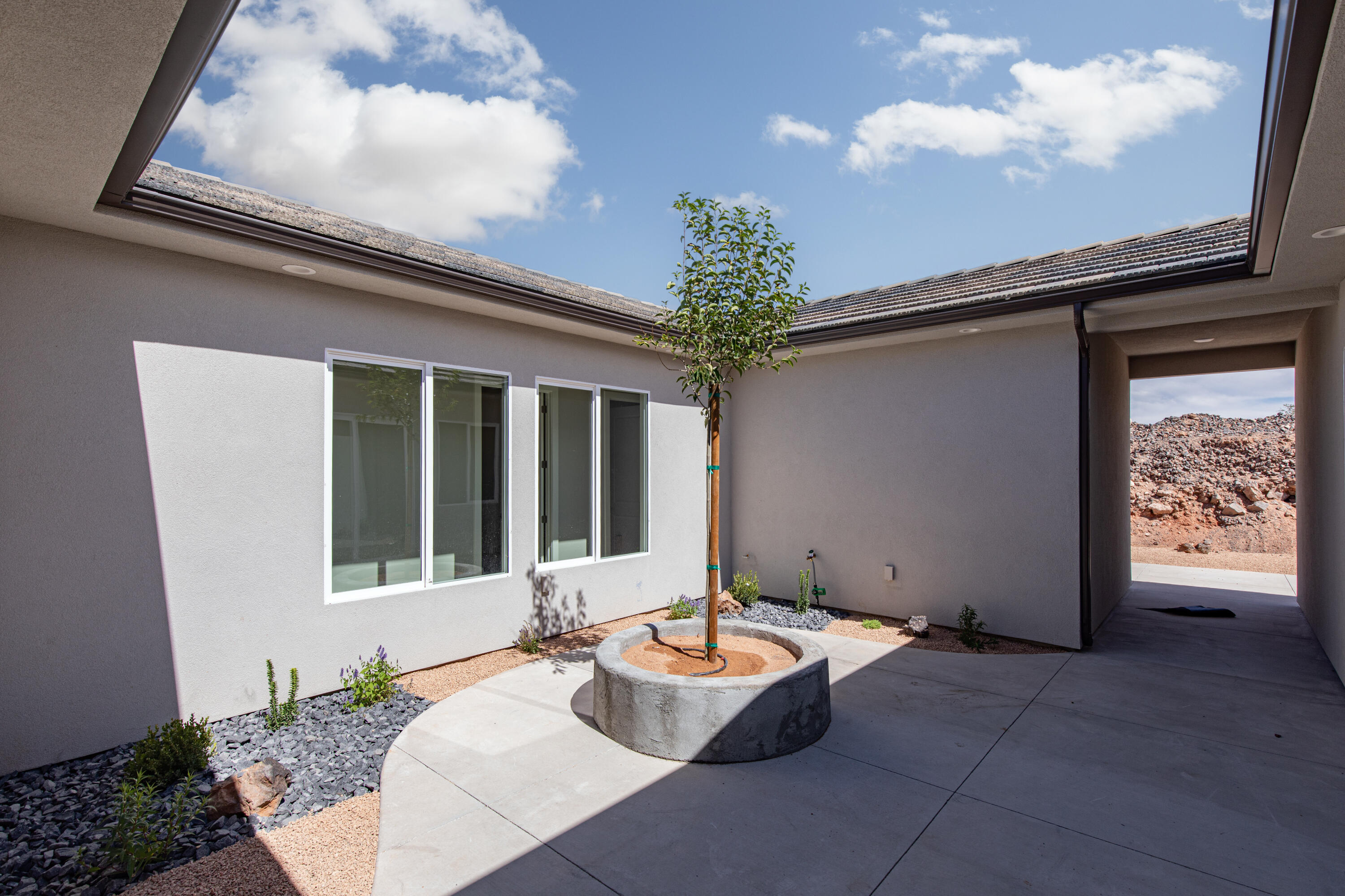 EAGLE POINTE - Residential