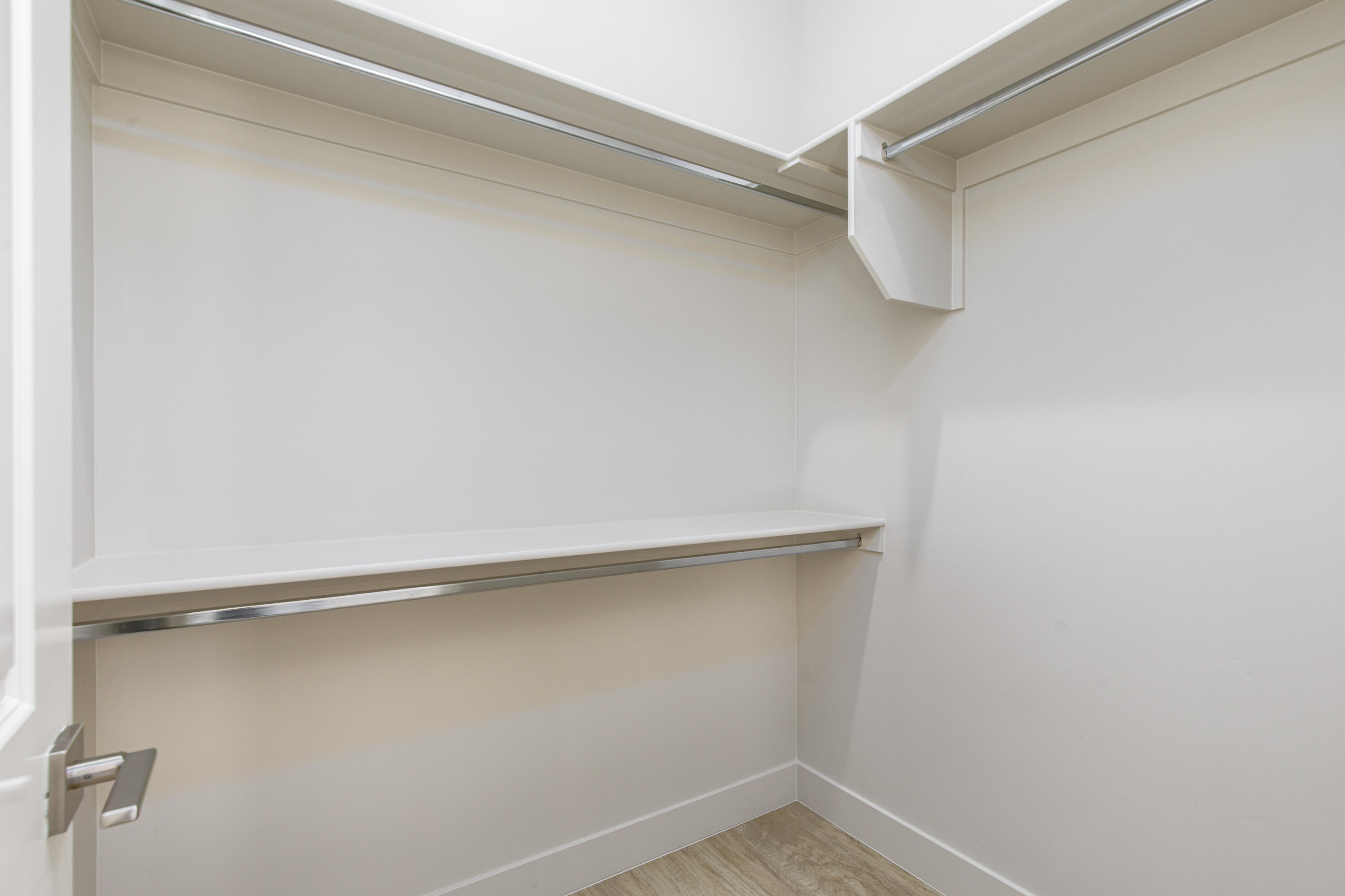 EAGLE POINTE - Residential